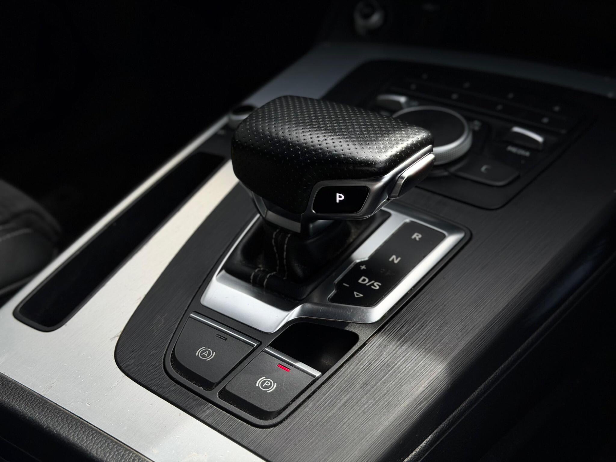 Audi Q5 view 20
