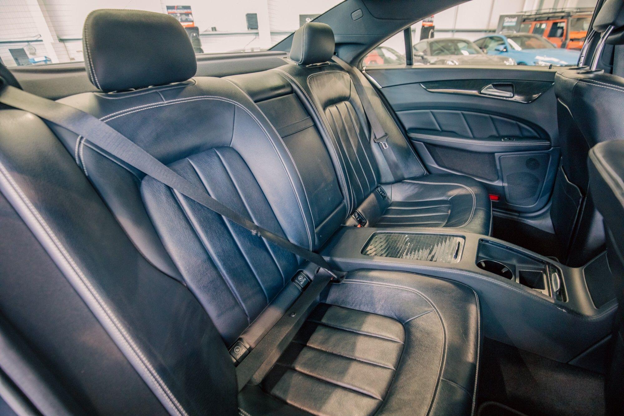 Mercedes-Benz CLS view 10