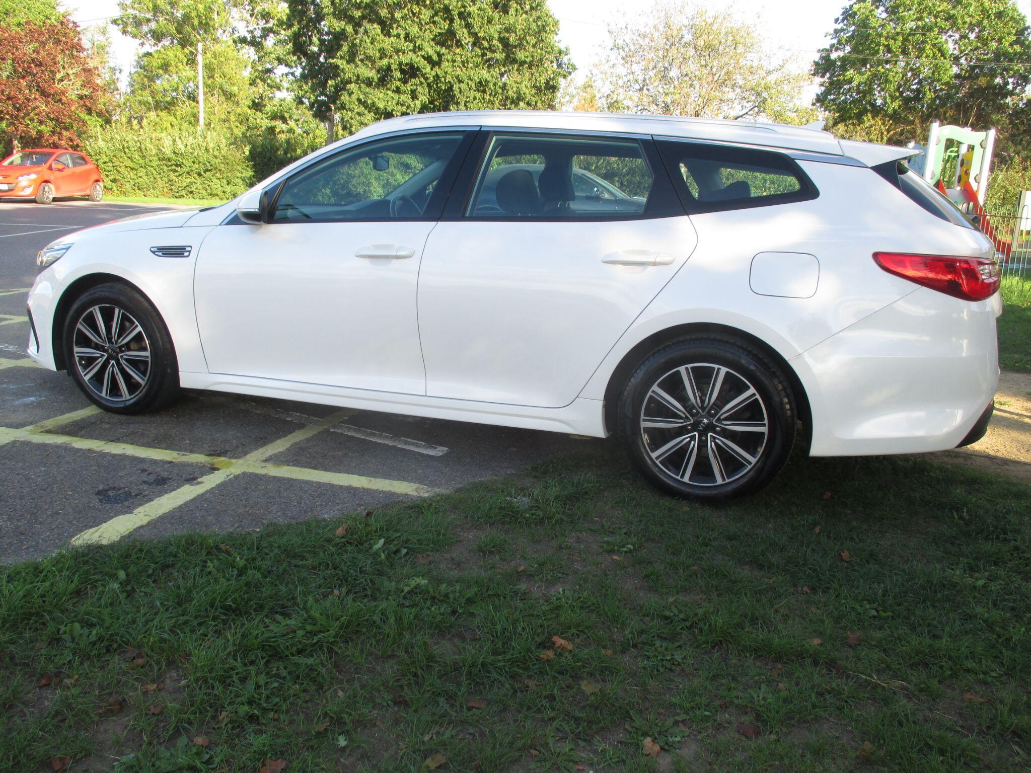 Kia Optima view 16