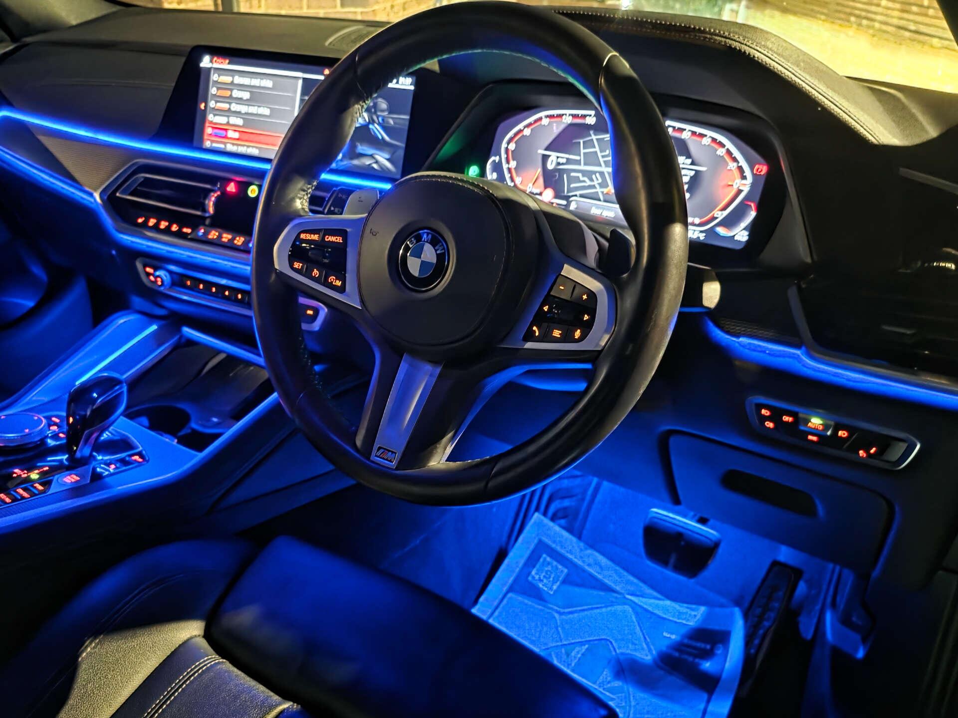 BMW X6 view 23