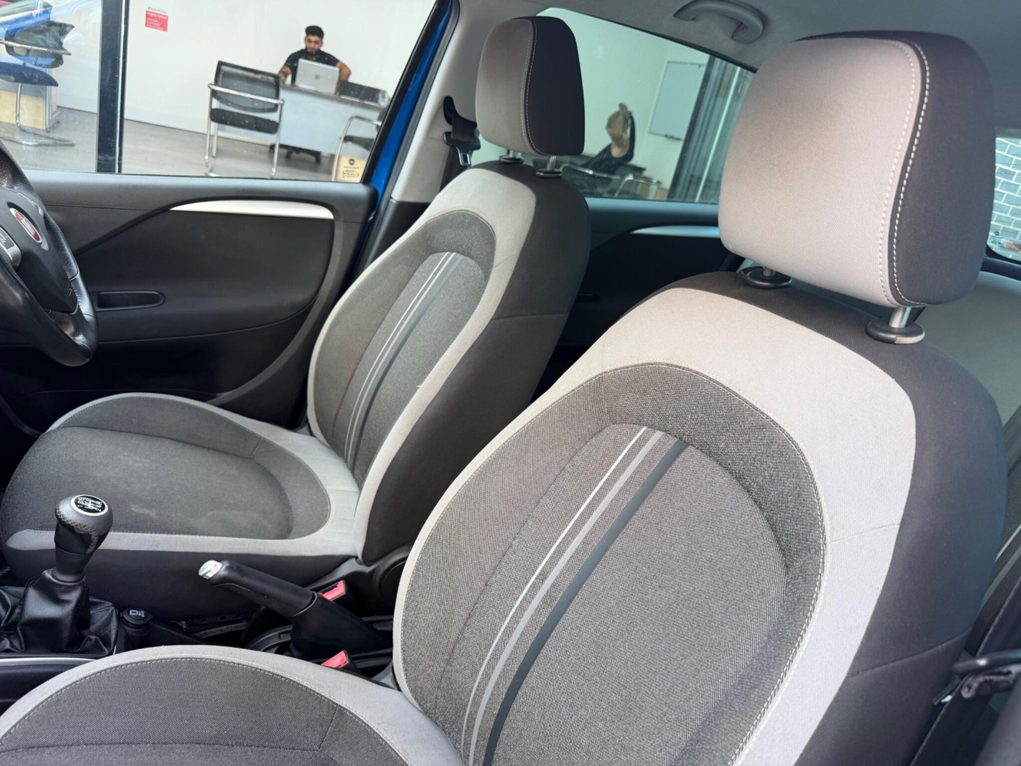 Fiat Punto view 17