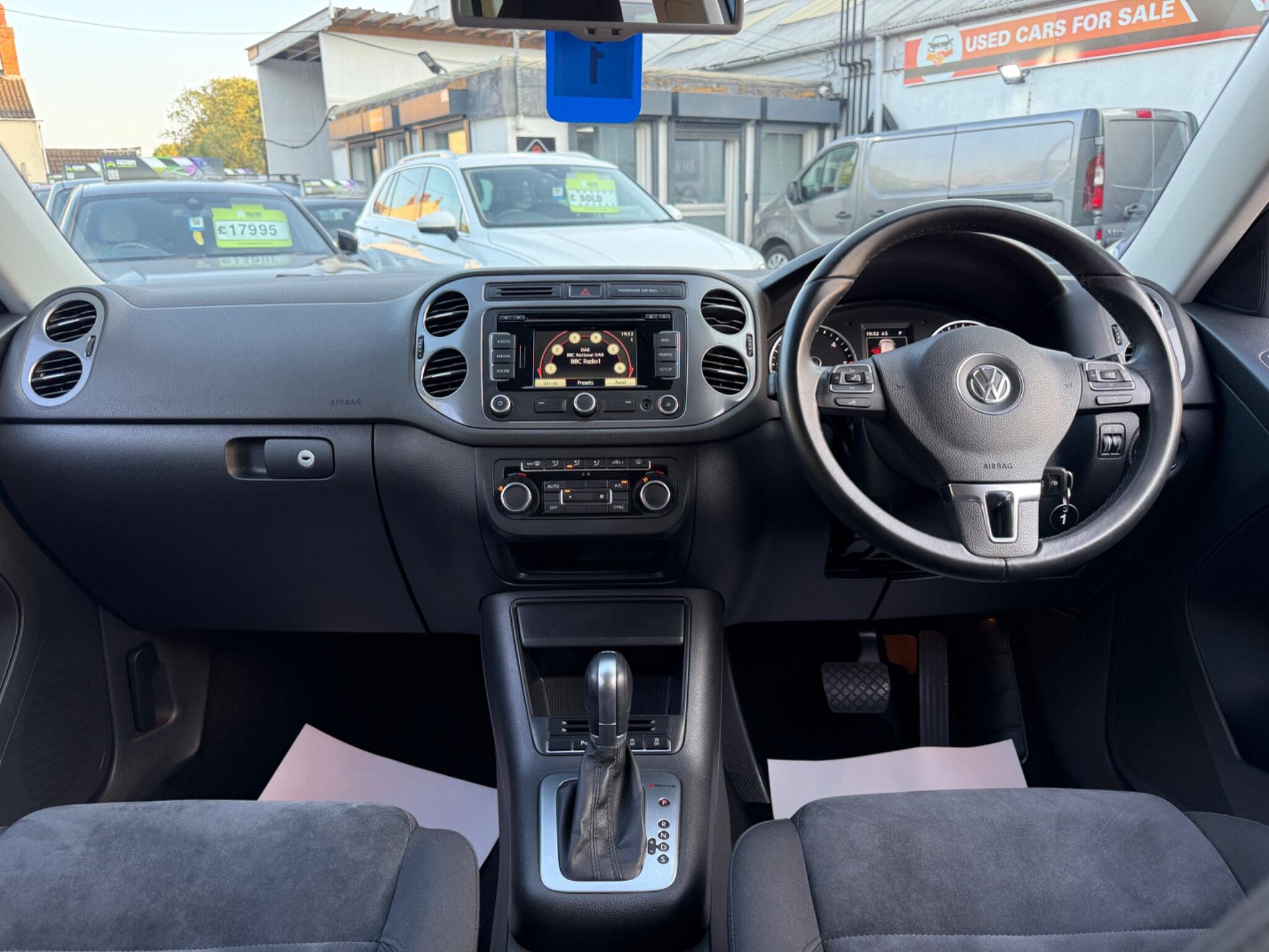 Volkswagen Tiguan - Image 62