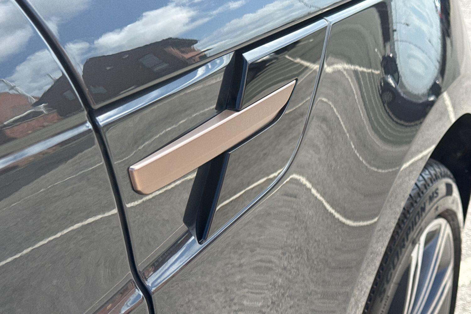 Land Rover Range Rover Sport view 29