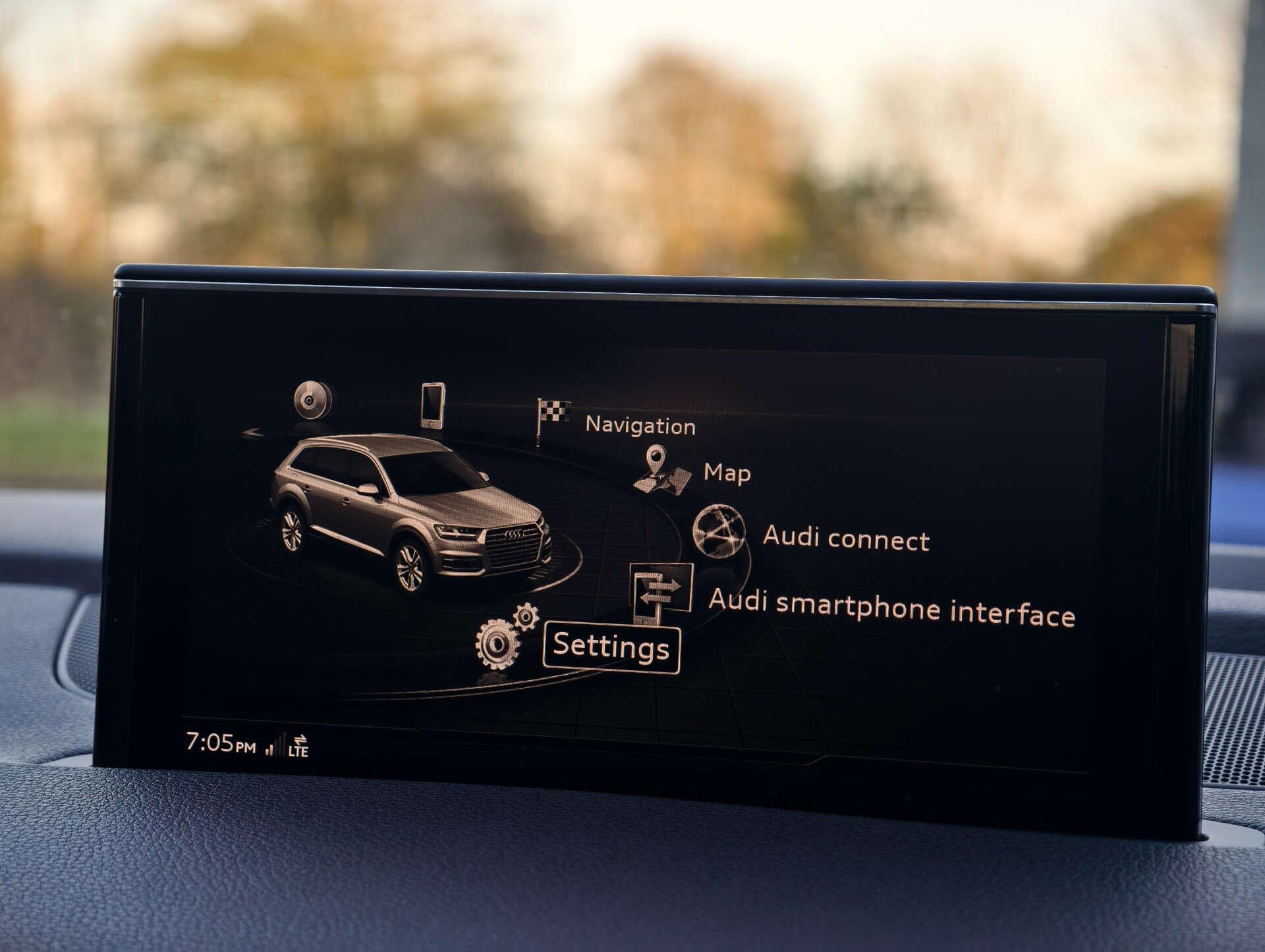 Audi SQ7 view 38