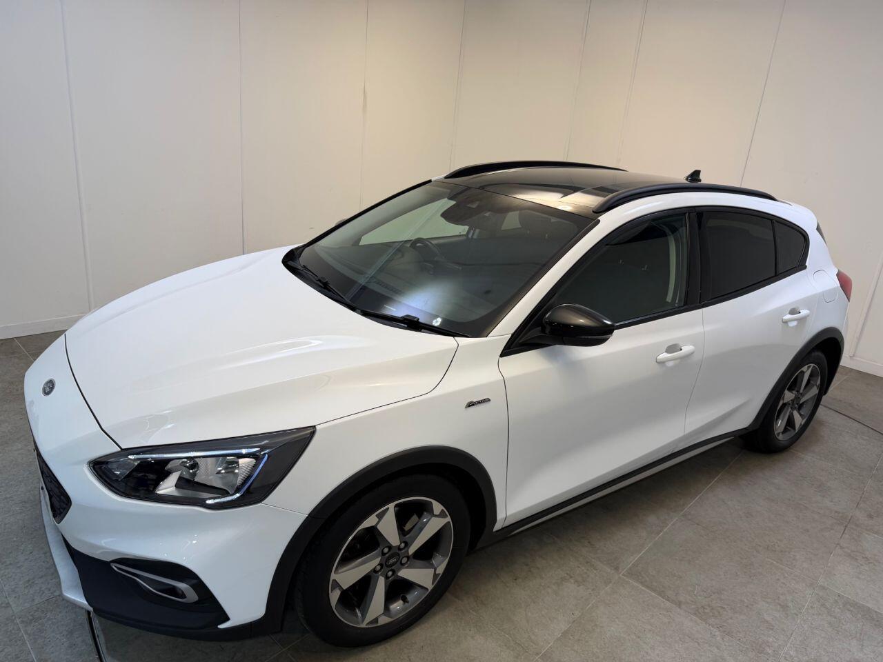 Ford Focus view 30