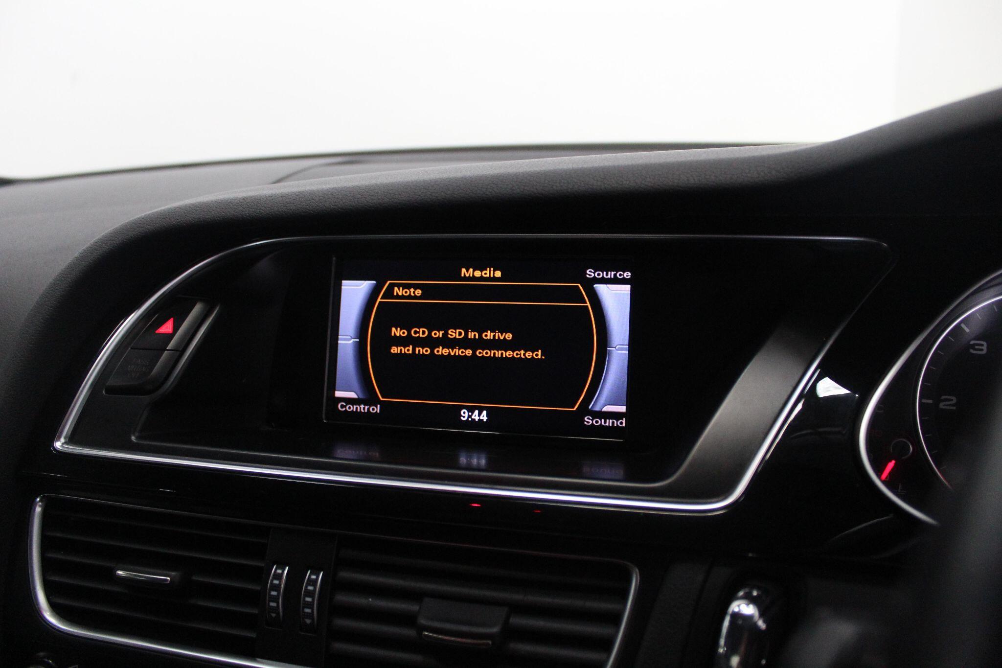 Audi A4 view 36