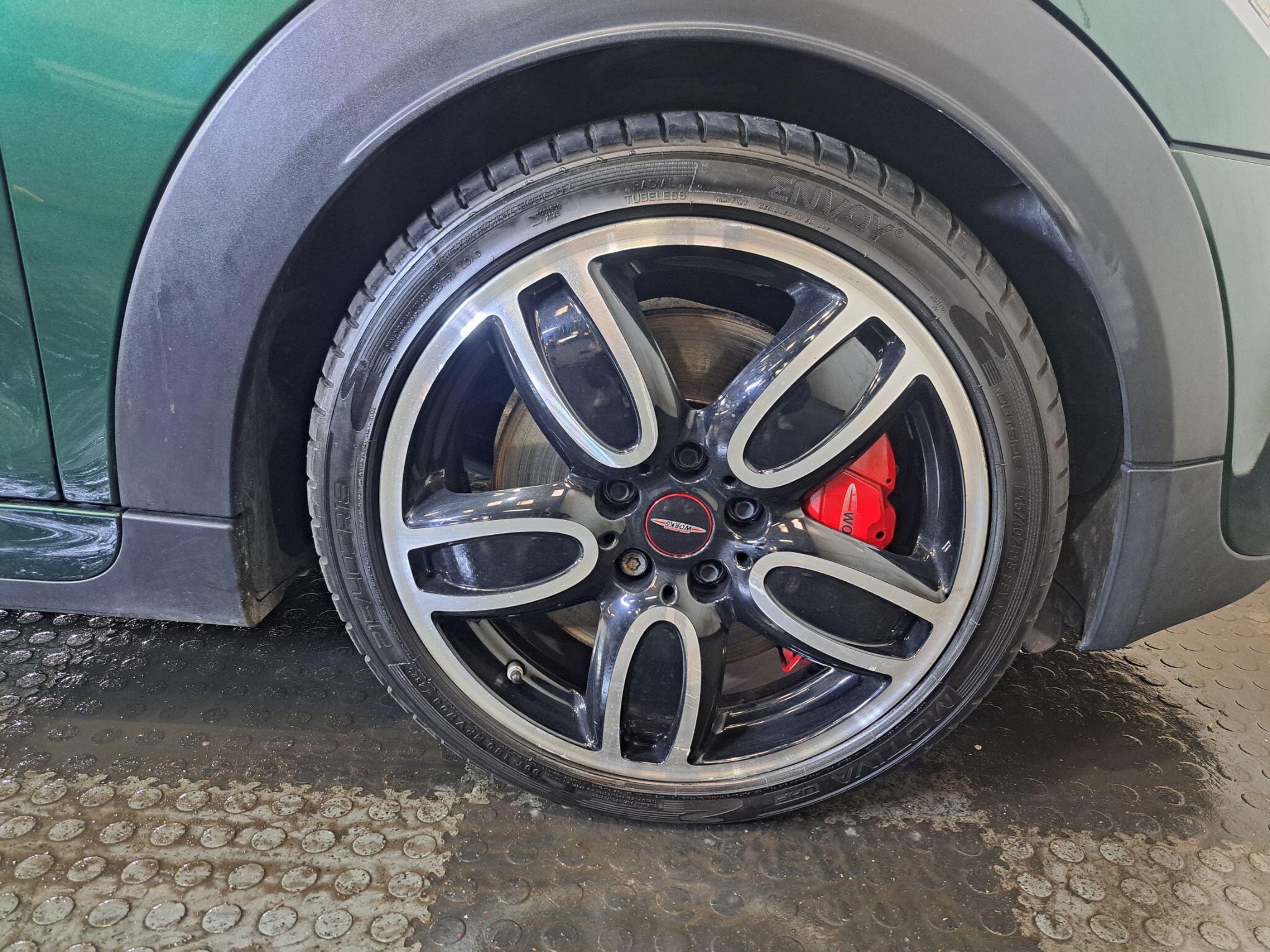 Mini Cooper view 28