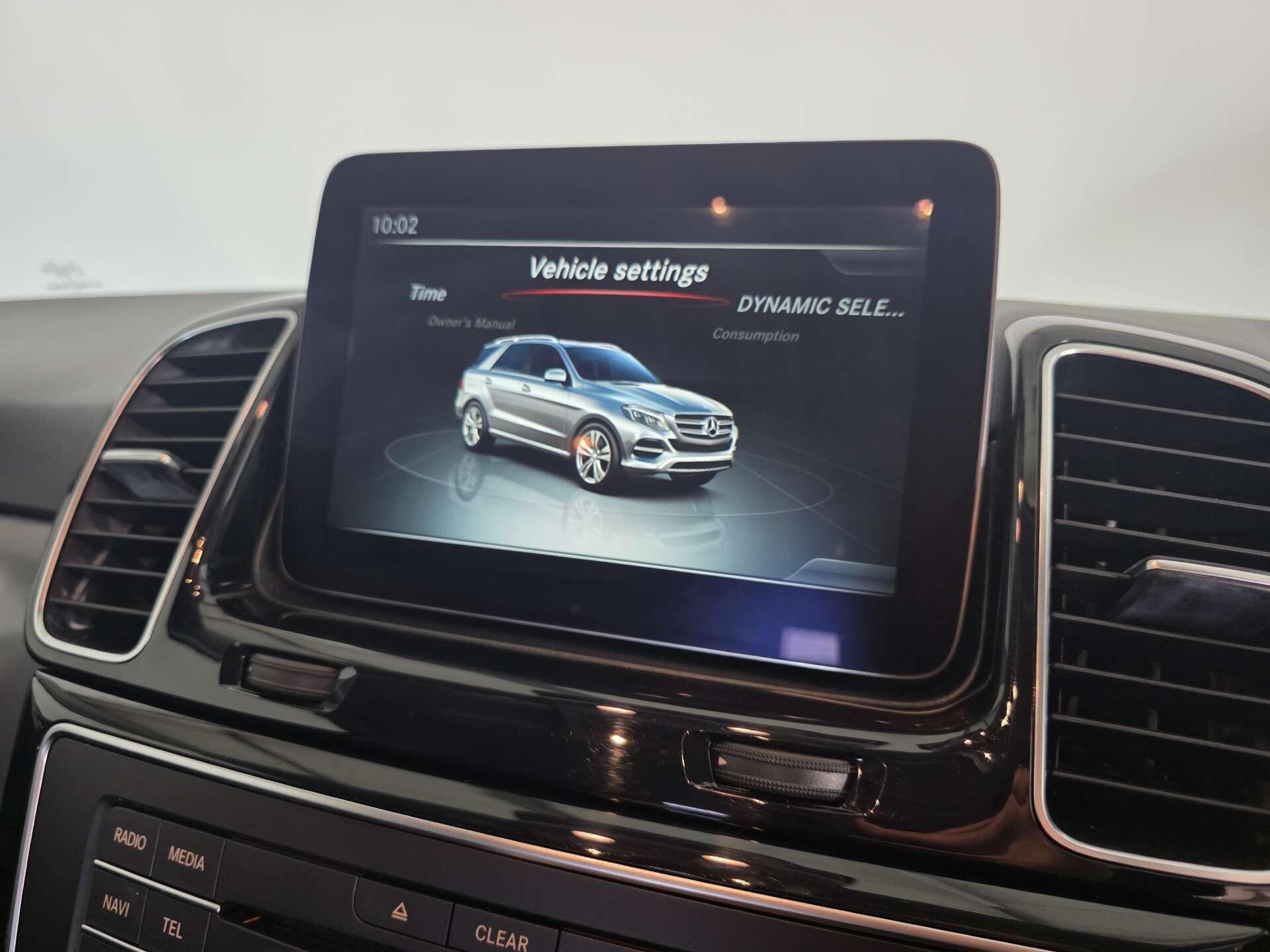 Mercedes-Benz Gle view 30