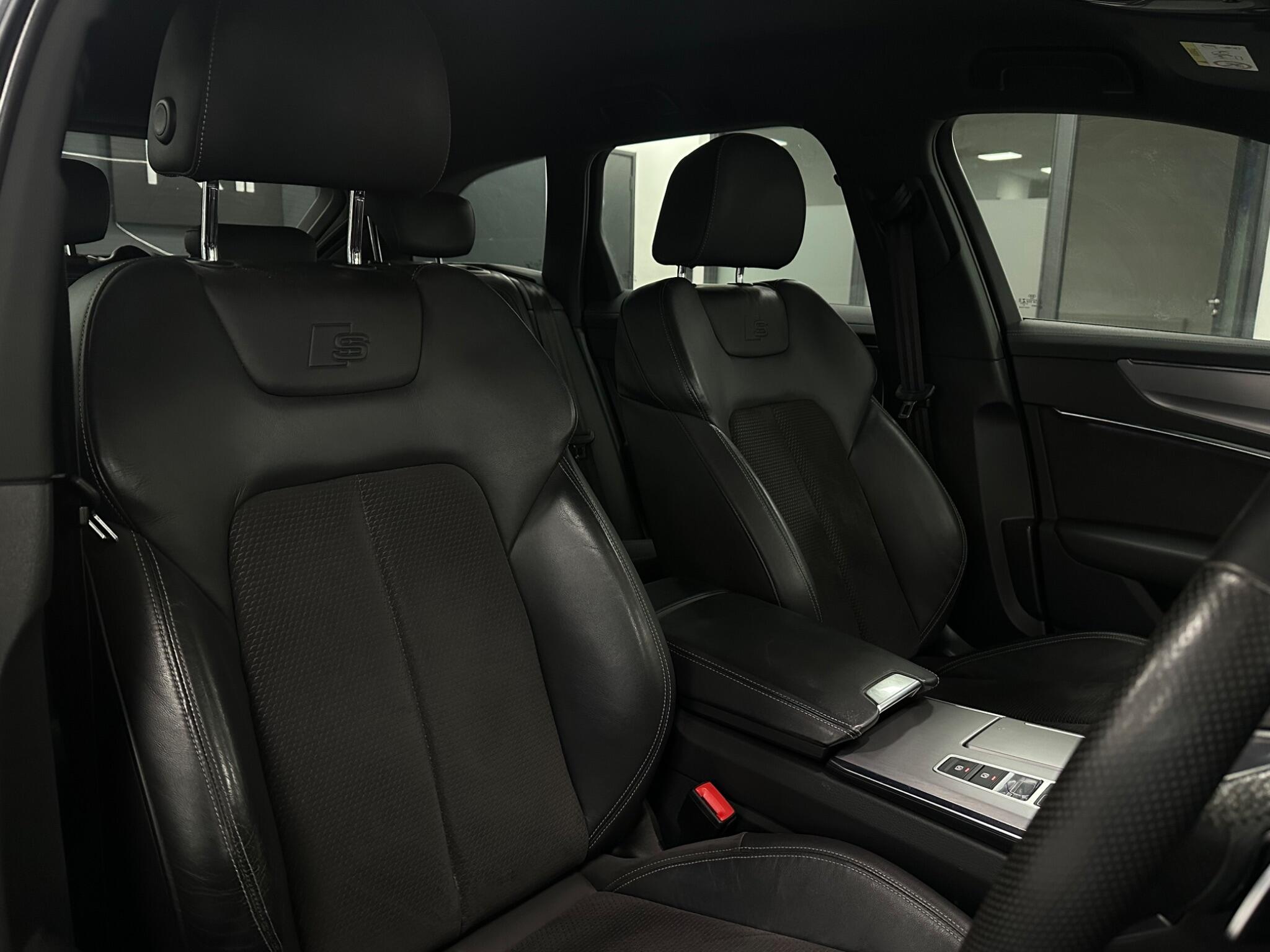 Audi A6 Avant view 21
