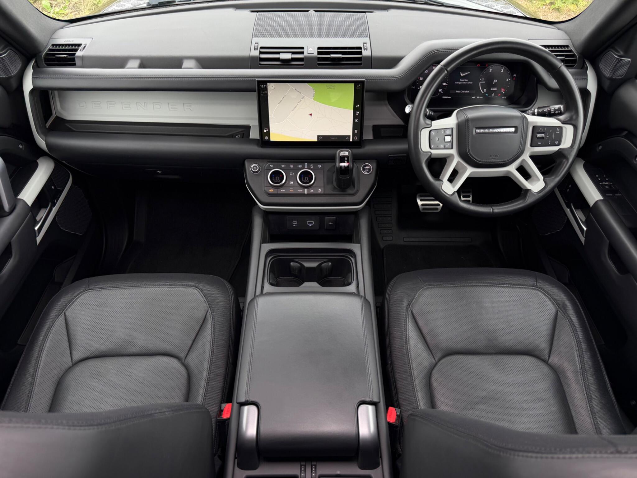 Land Rover Defender view 9