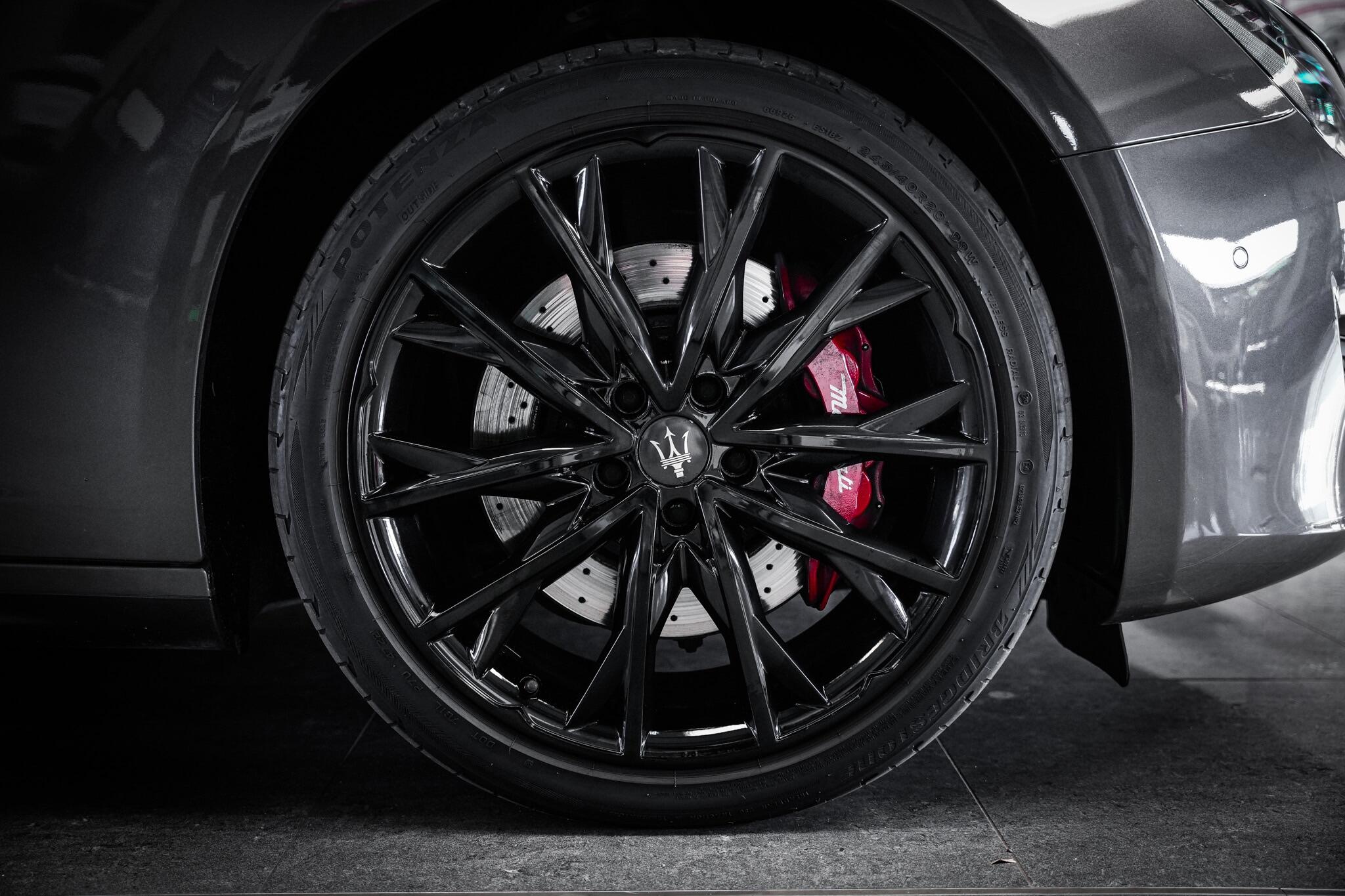 Maserati Ghibli view 26
