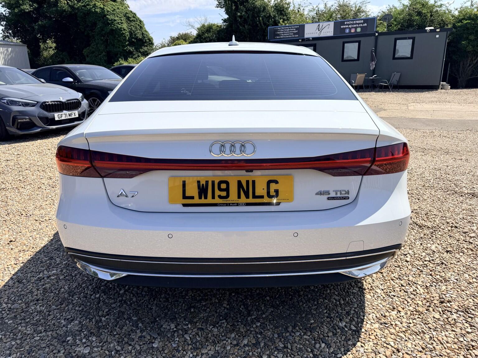 Audi A7 view 5