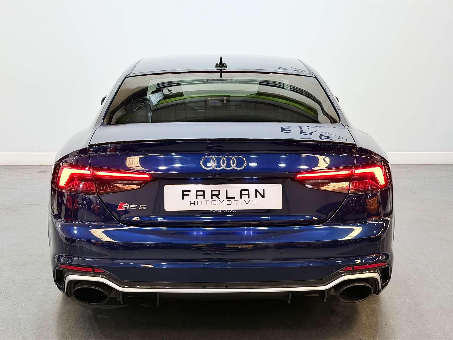Audi RS5 view 22