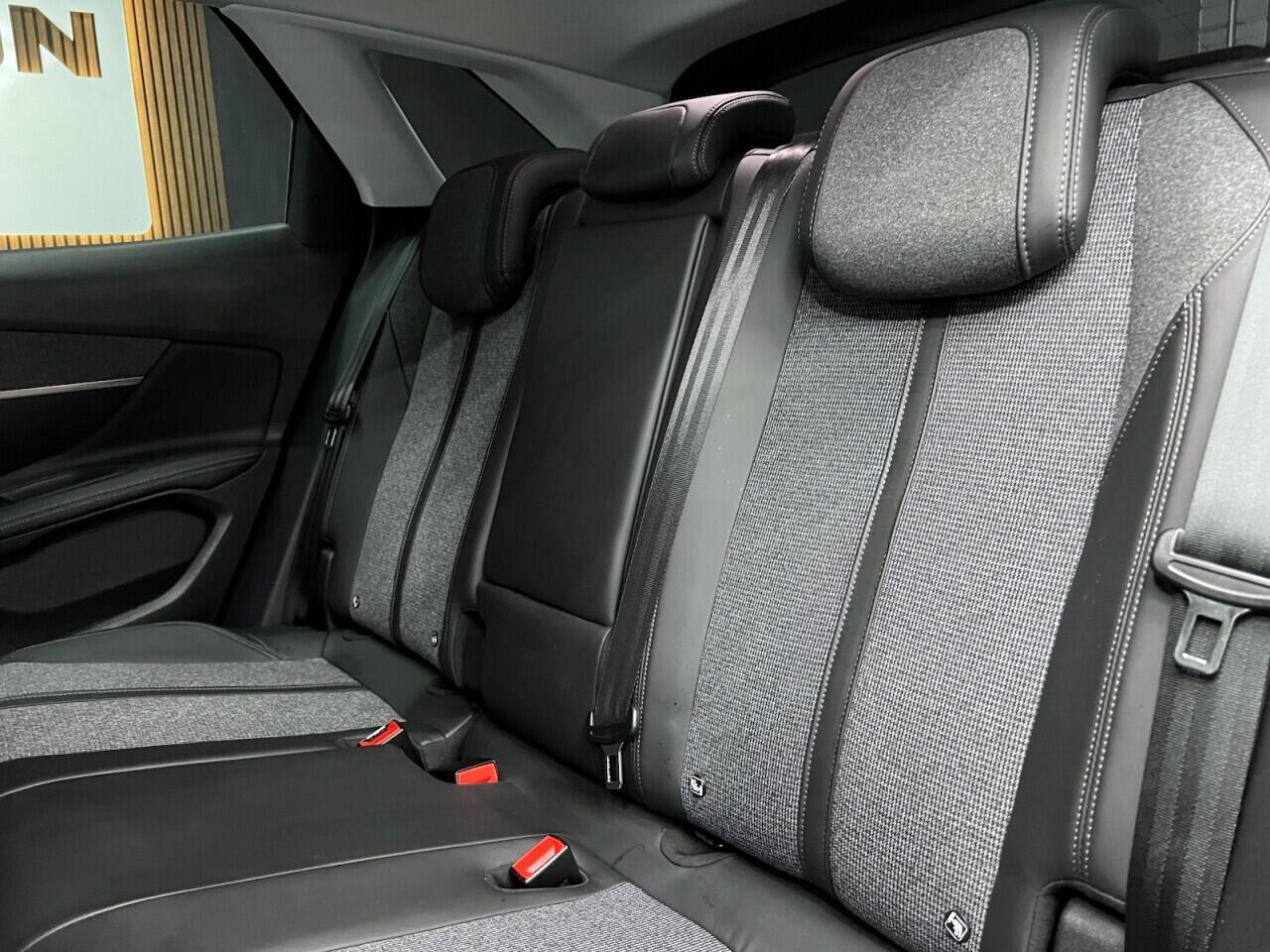 Peugeot 3008 view 44