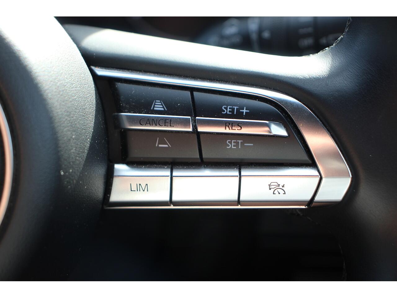 Mazda Mazda3 view 29