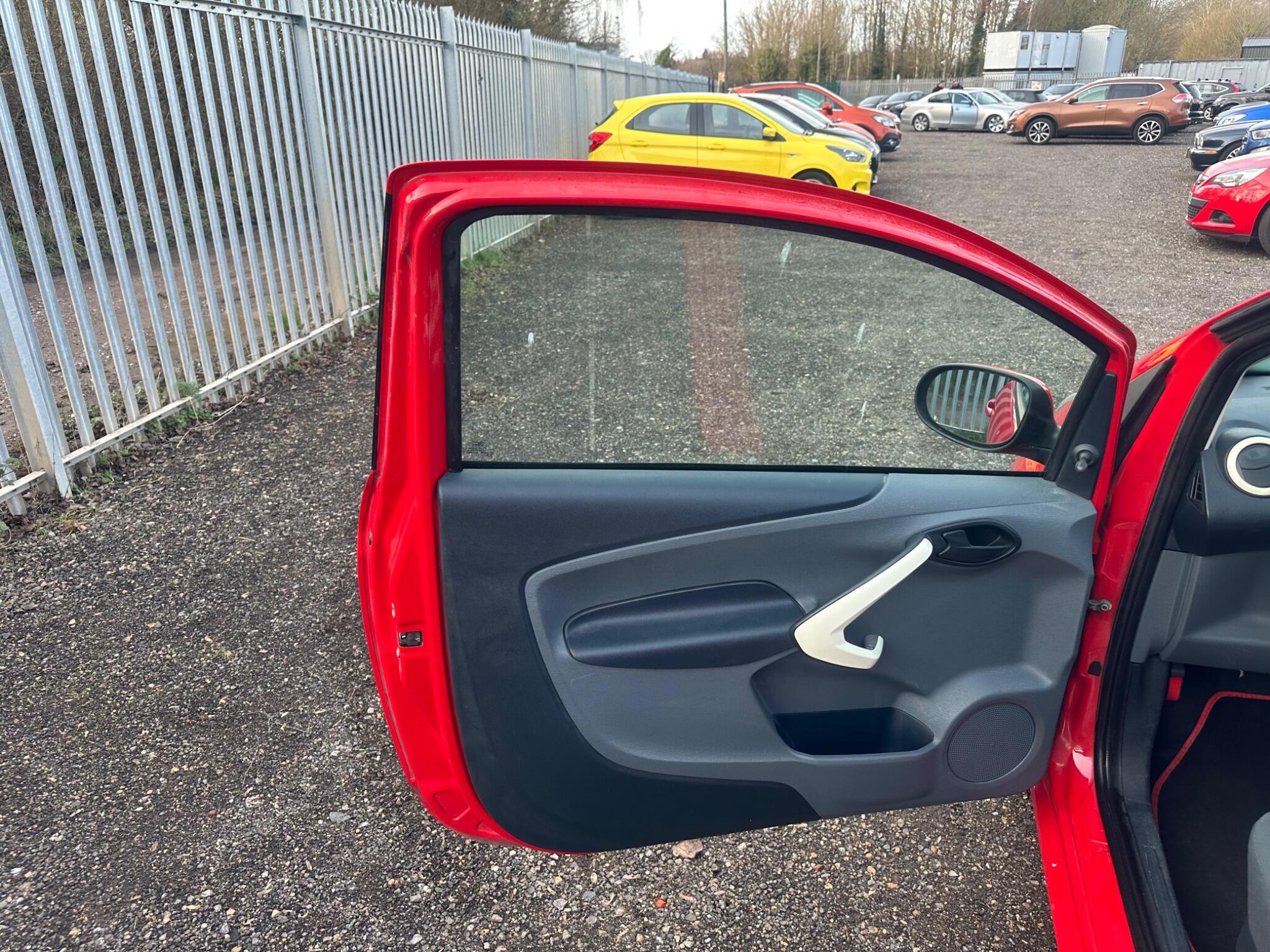 2013 Ford Ka image 17