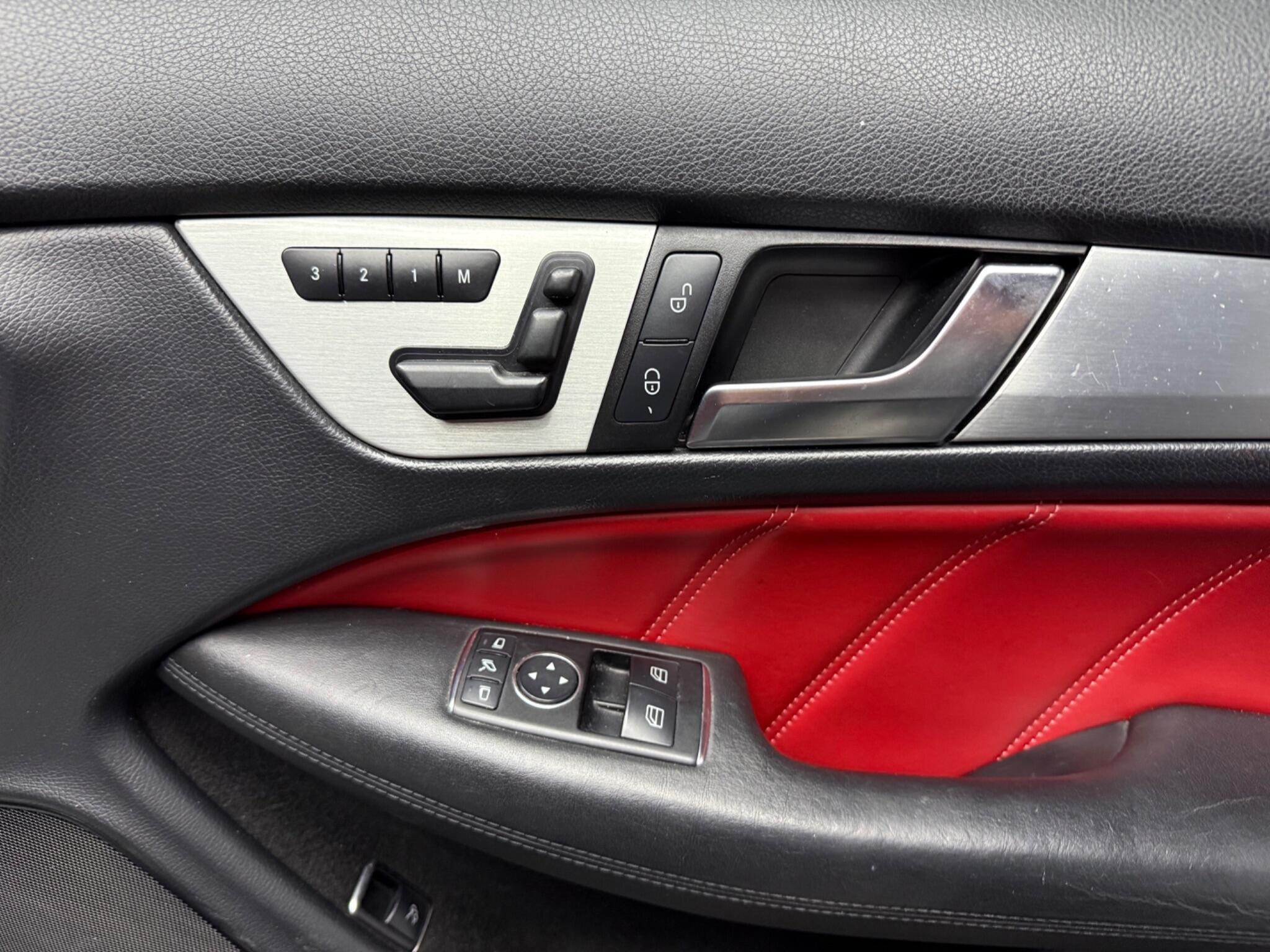 Mercedes-Benz C Class view 17
