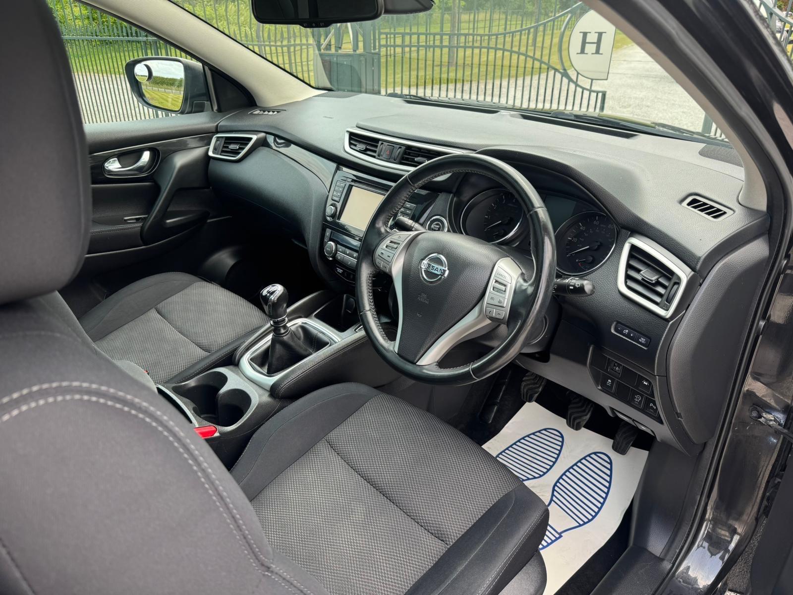 2015 Nissan Qashqai image 16