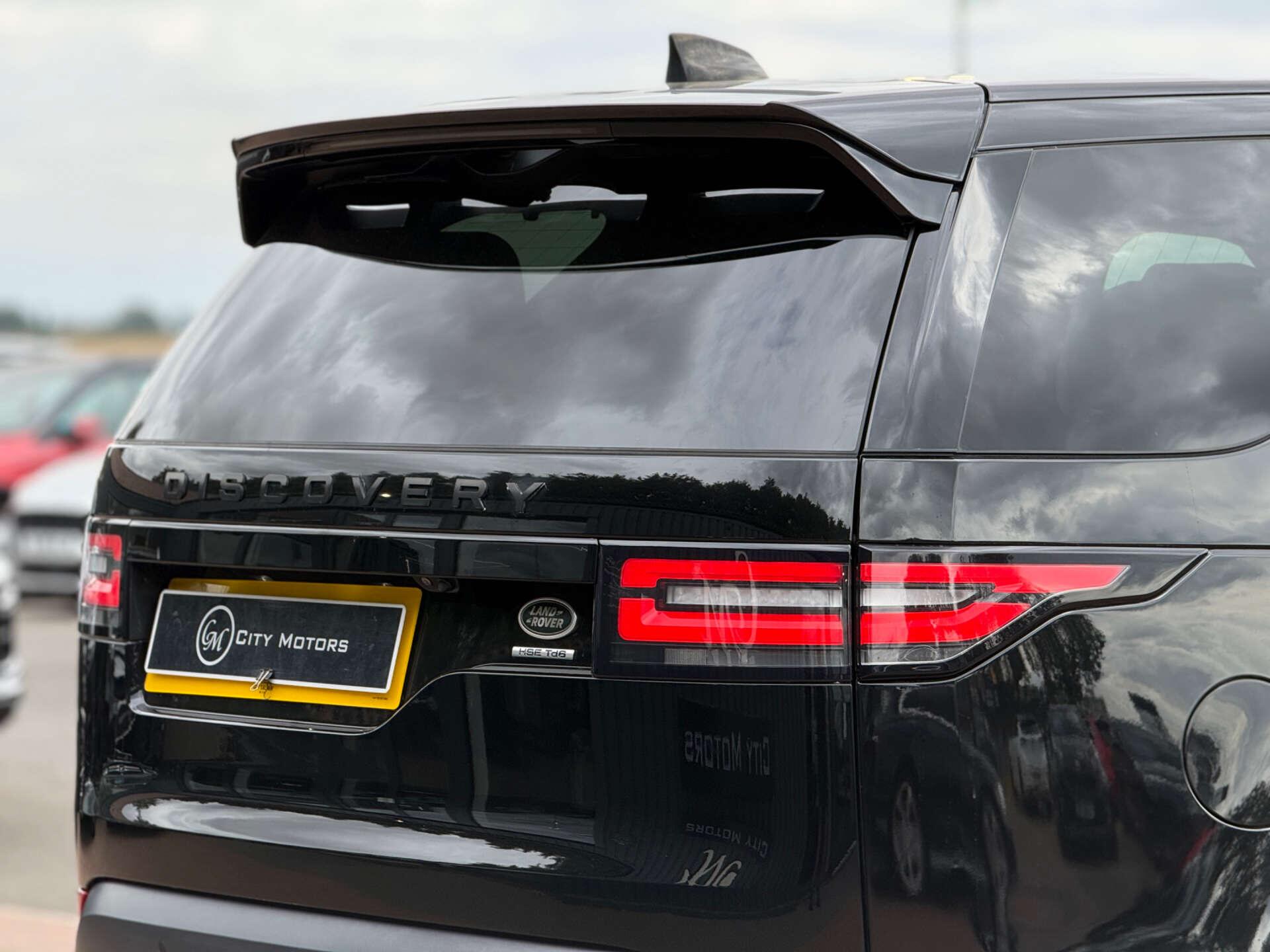Land Rover Discovery view 23