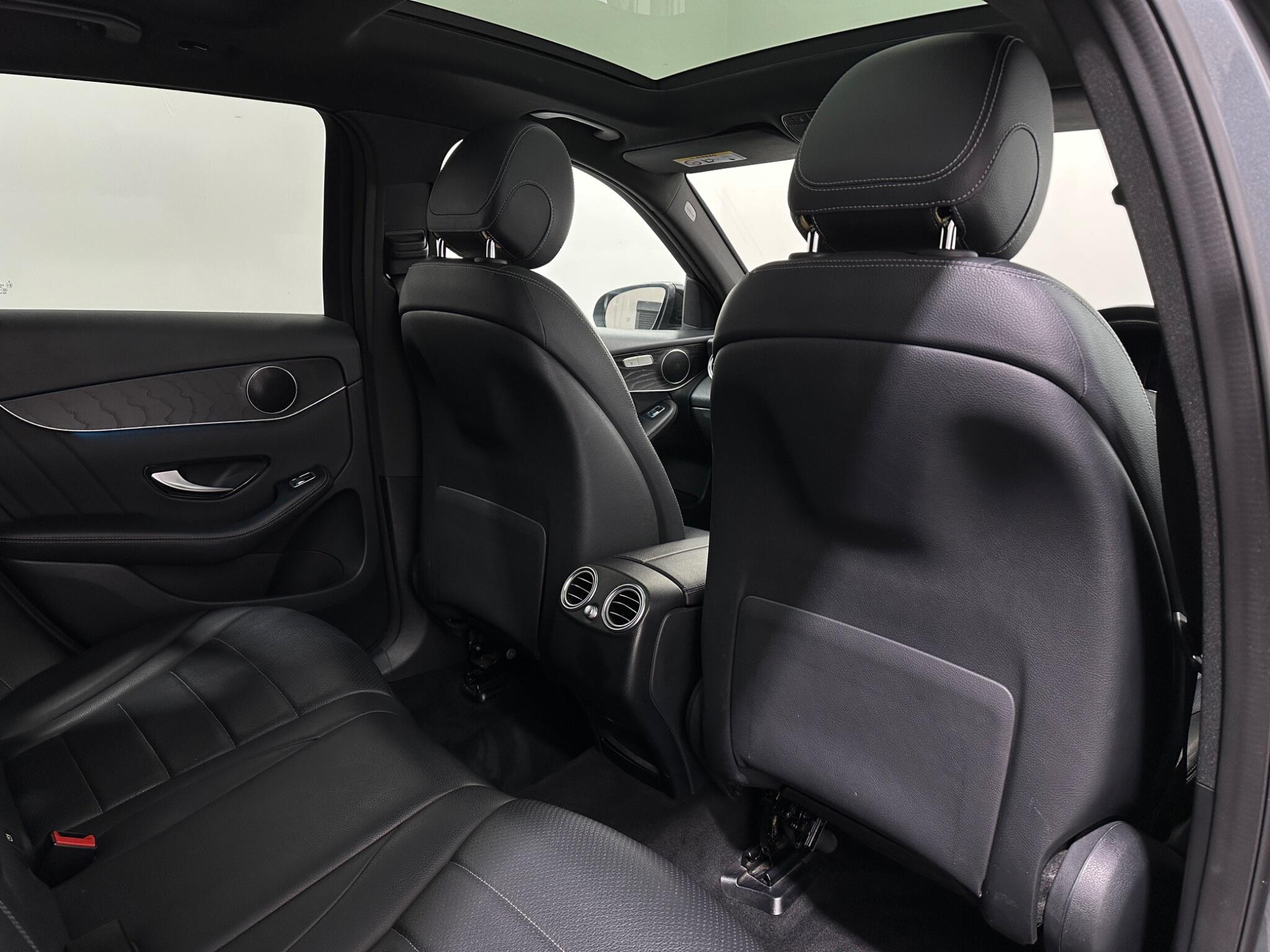 Mercedes-Benz GLC view 42