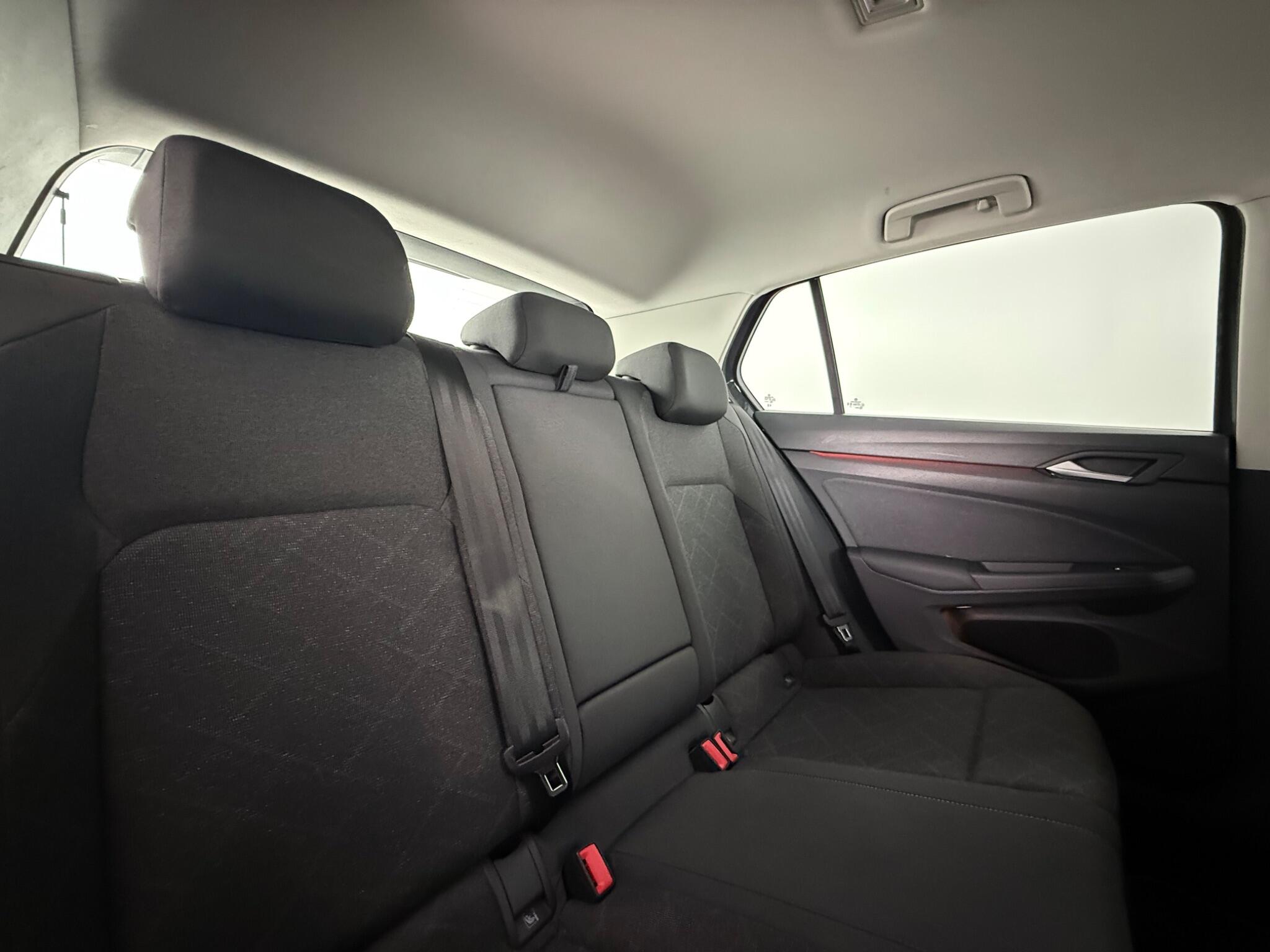 Volkswagen Golf view 31