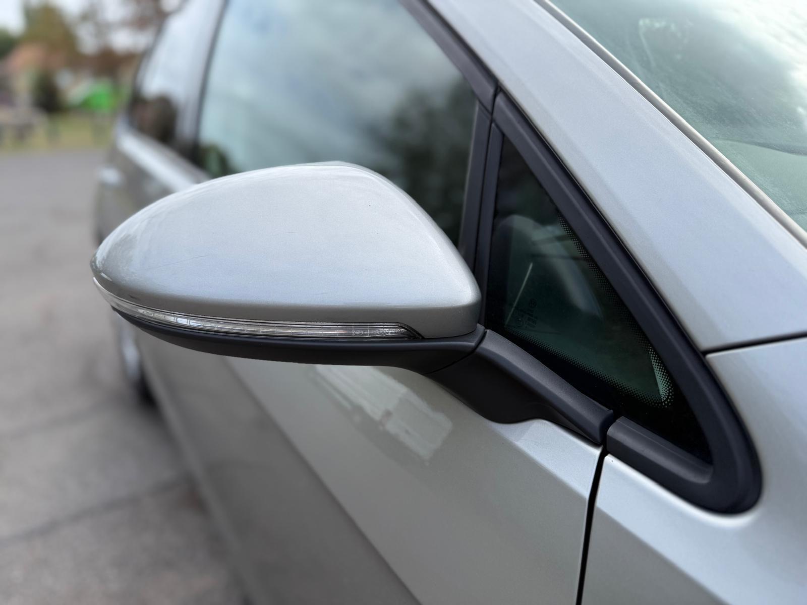Volkswagen Golf view 48
