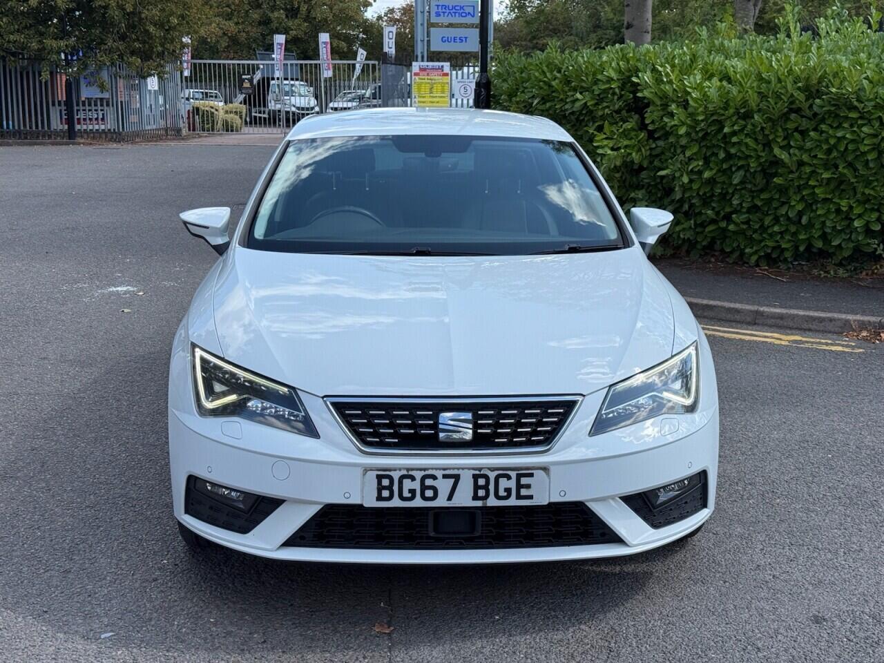 Seat Leon Leon view 2