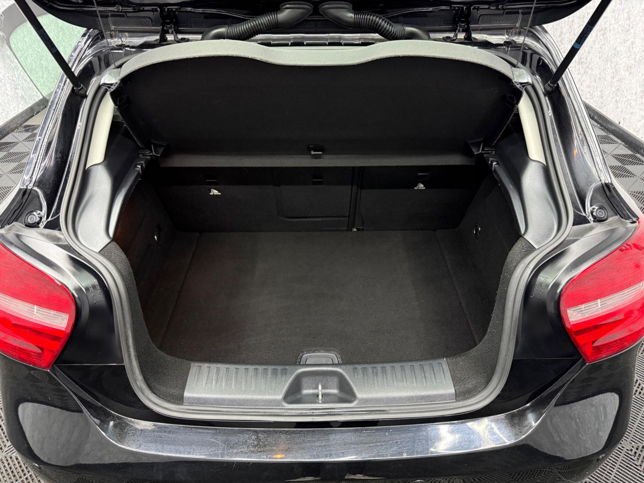 Mercedes-Benz A Class view 17