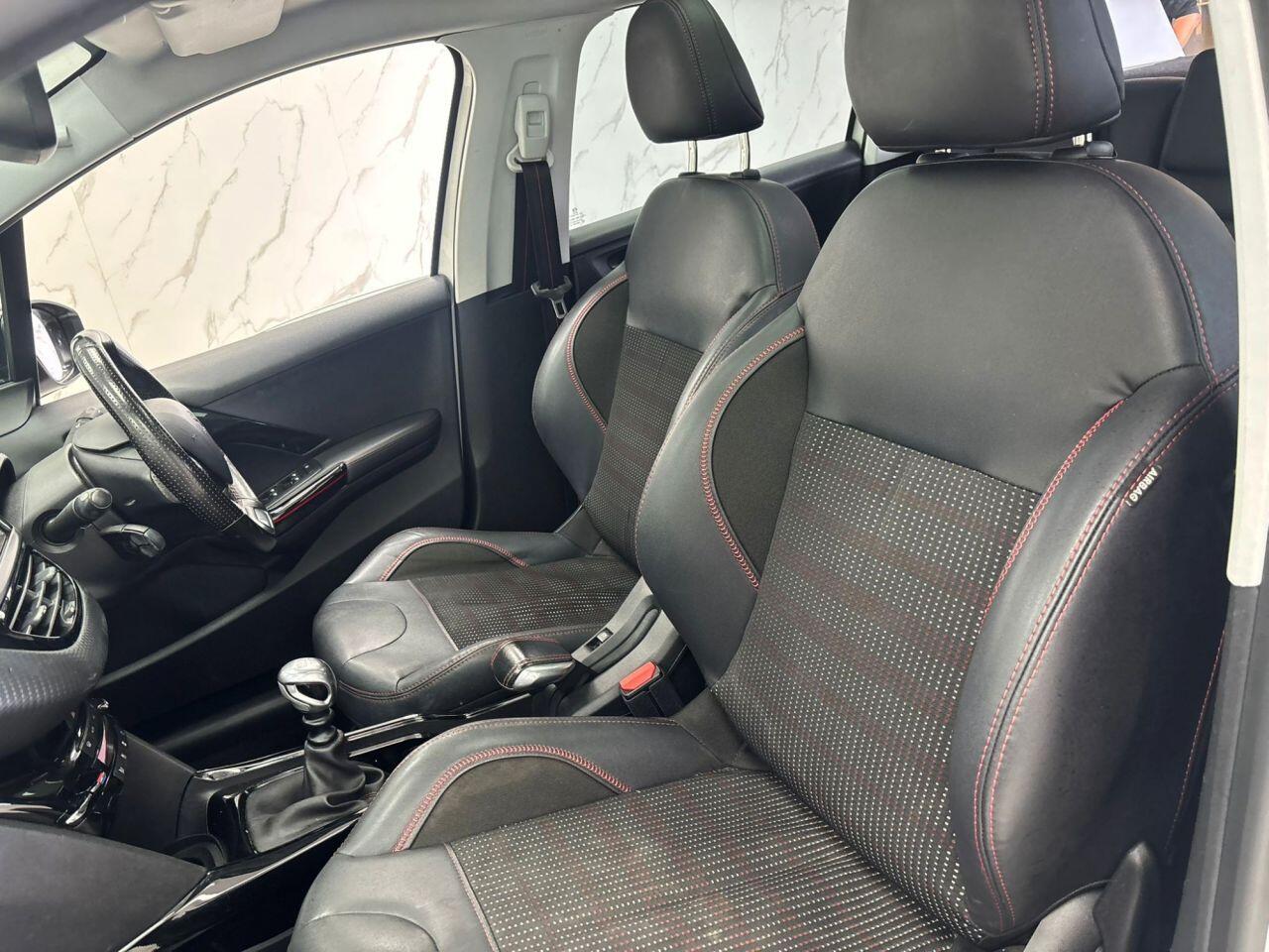 Peugeot 2008 view 14