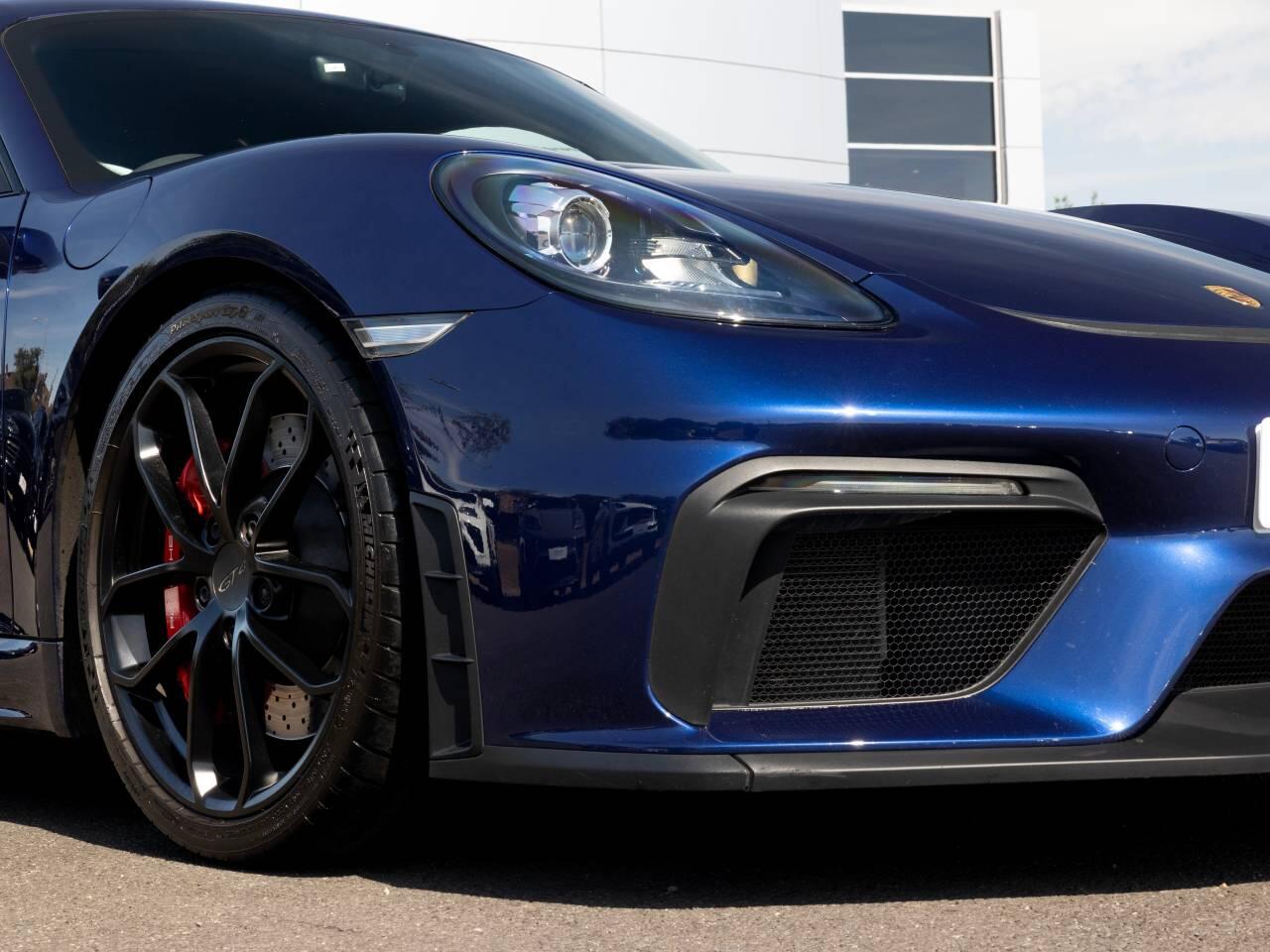 Porsche Cayman view 28