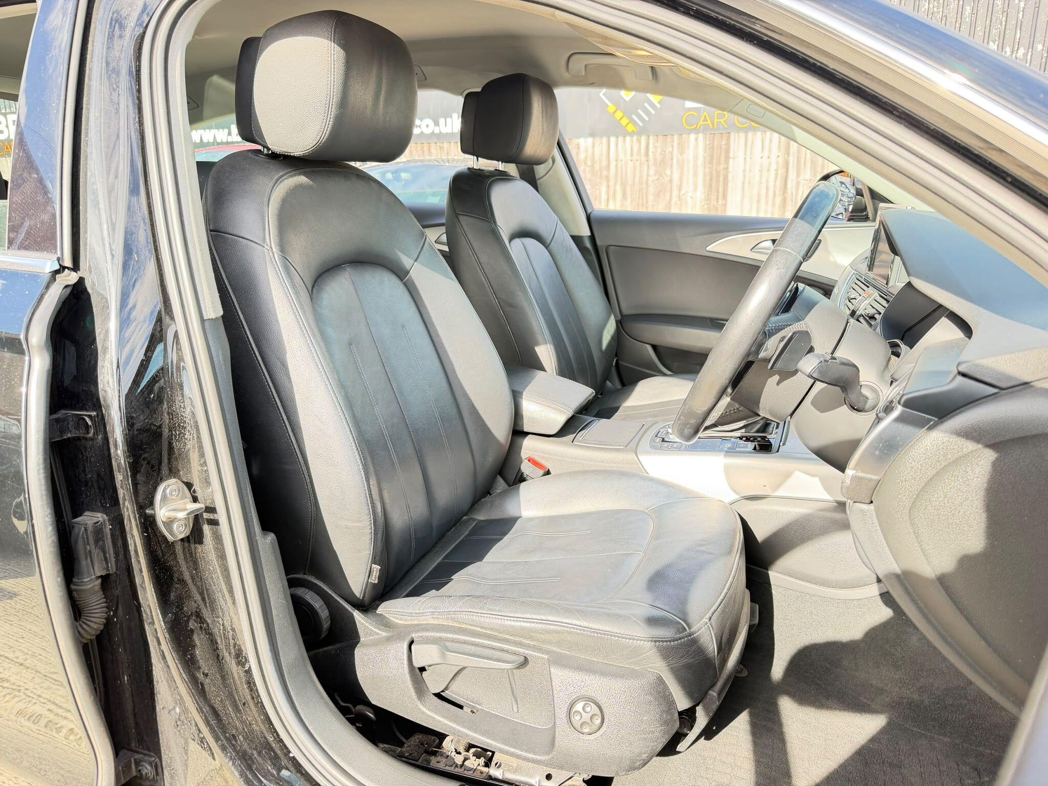 Audi A6 view 12
