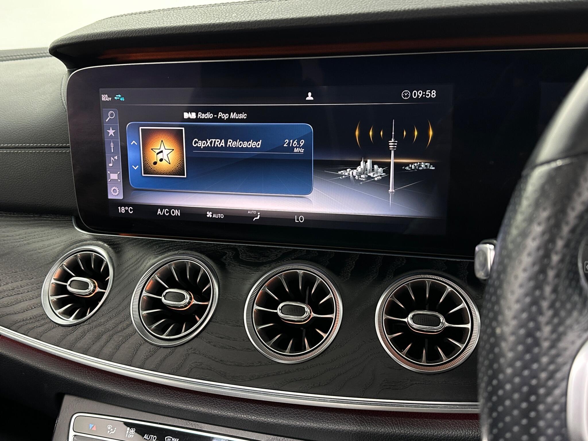 Mercedes-Benz E-Class view 27