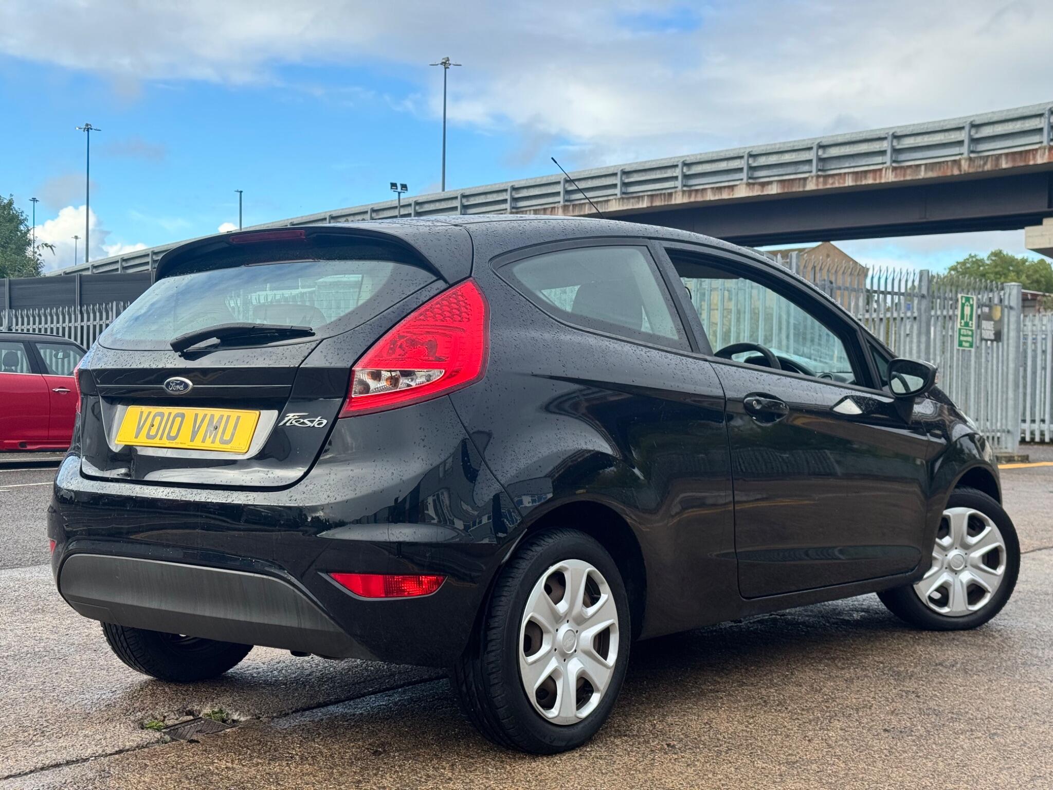 Ford Fiesta view 21