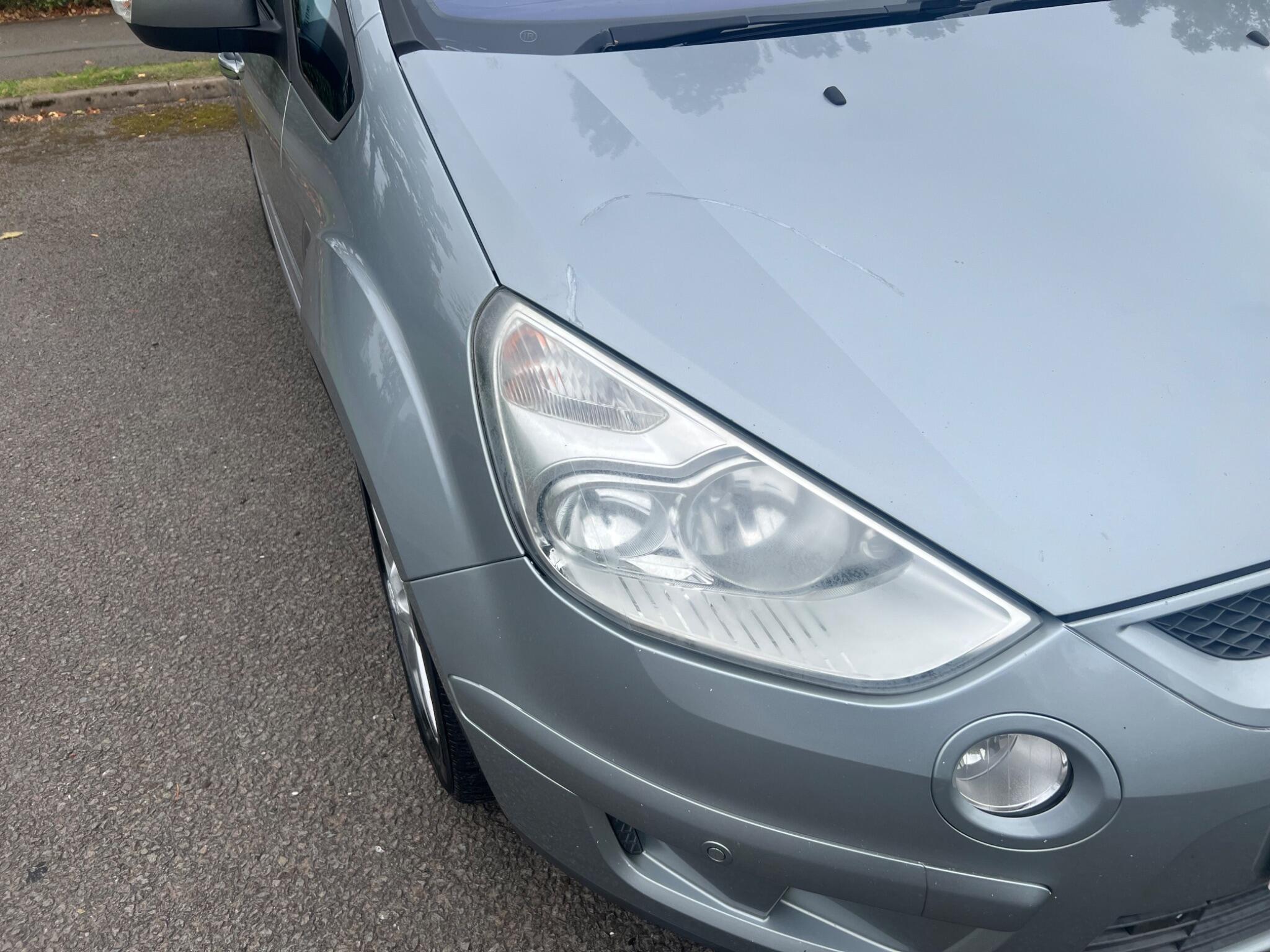 Ford S-Max view 27