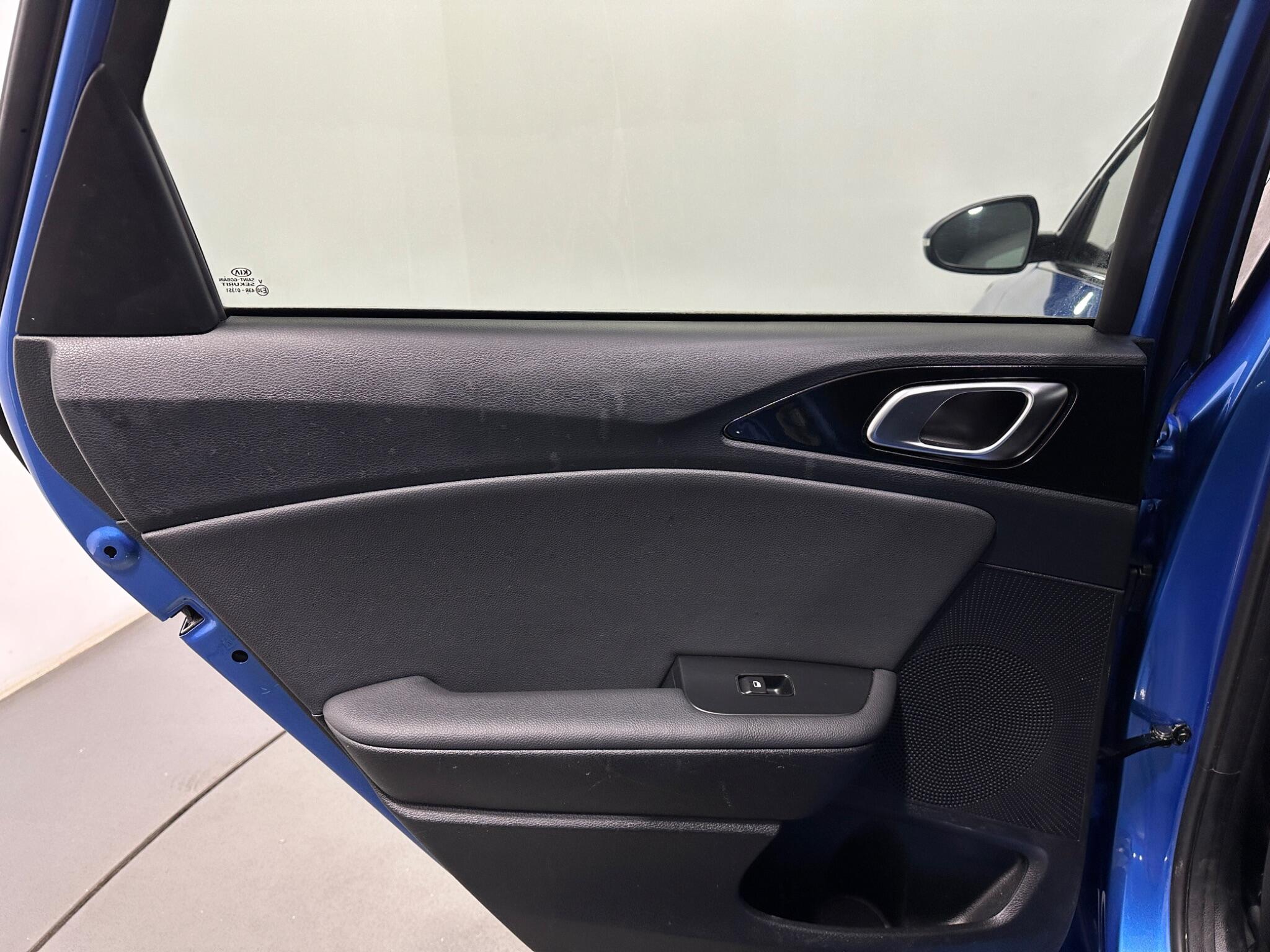 Kia Ceed view 39