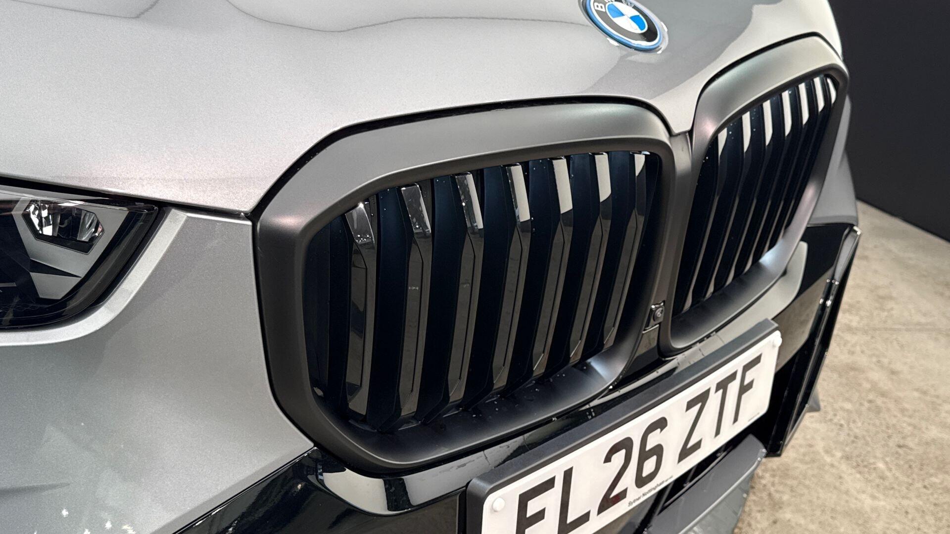 BMW X5 view 37