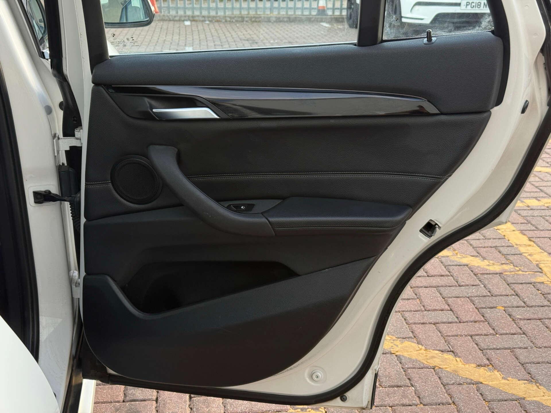 BMW X1 view 26