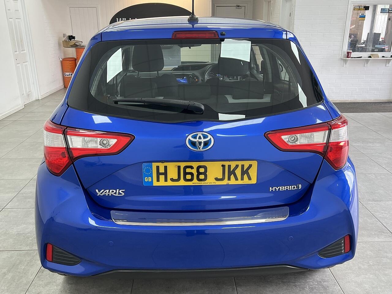 Toyota Yaris view 4