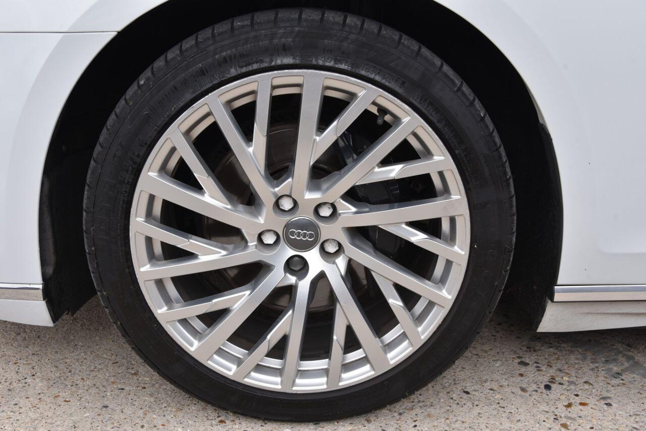 Audi A8 view 70