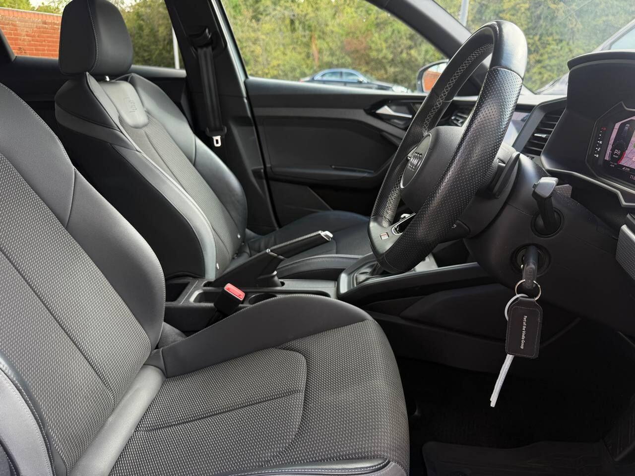 Audi A1 view 11