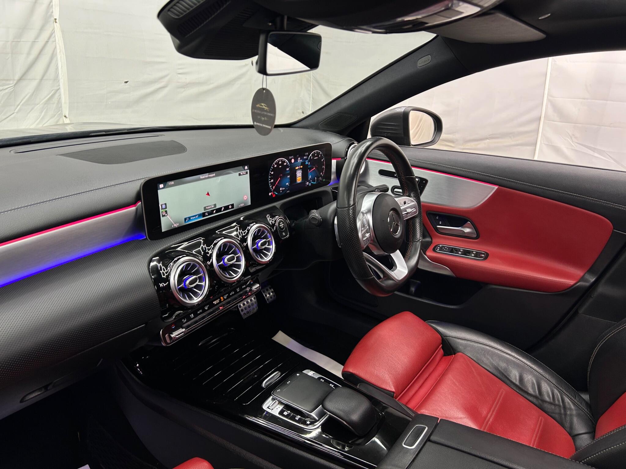 Mercedes-Benz Cla view 14