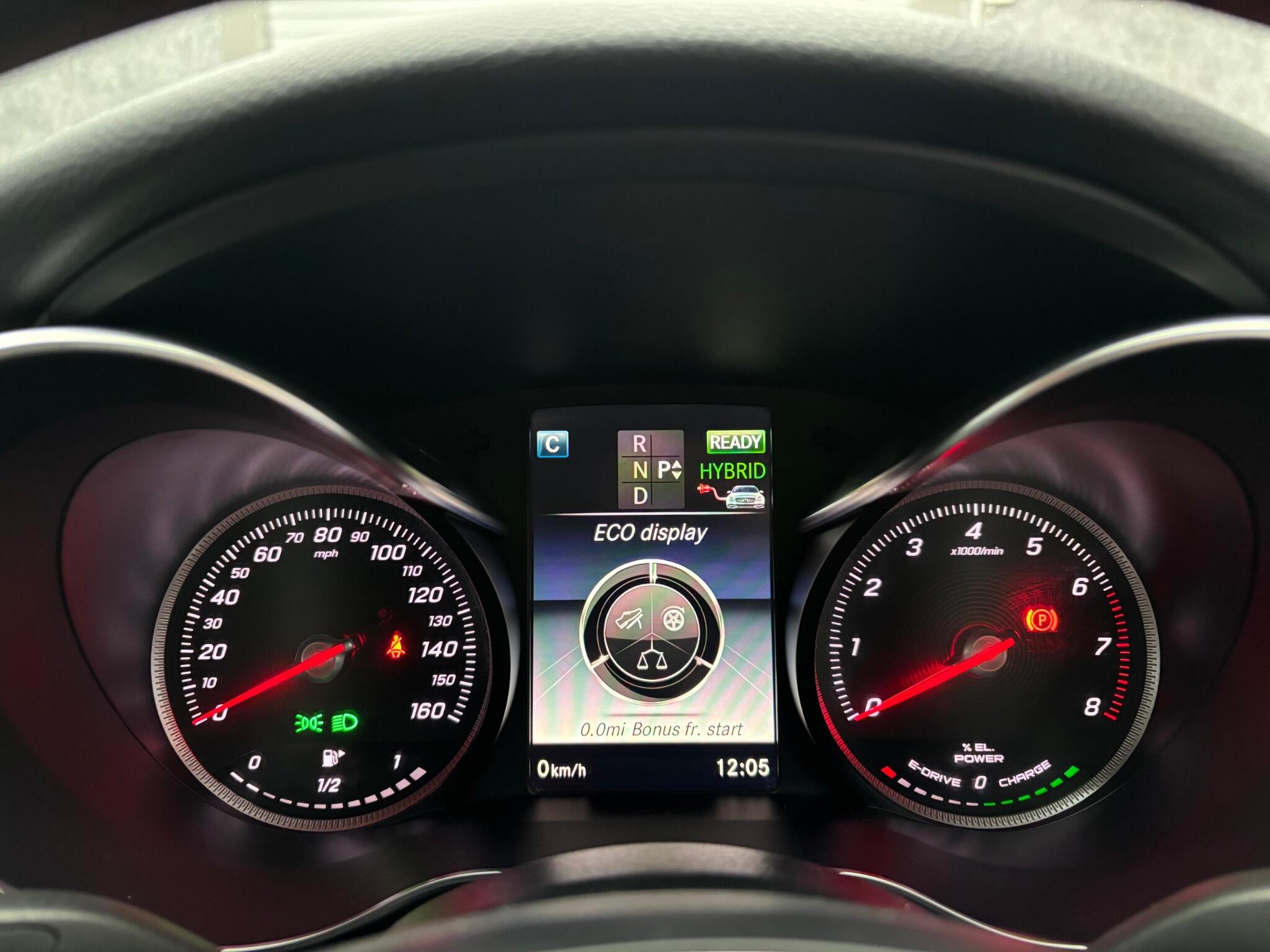 Mercedes-Benz C Class view 18