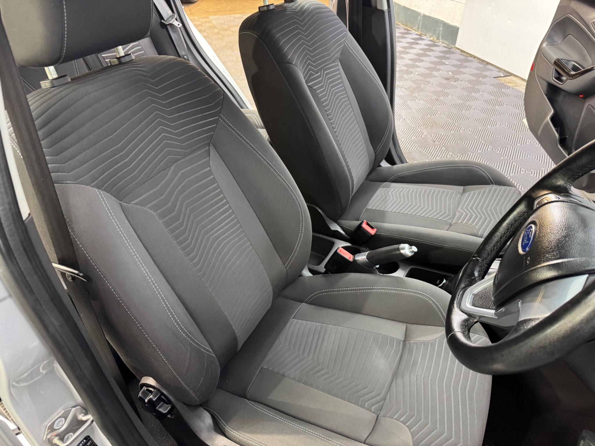 Ford Fiesta view 7