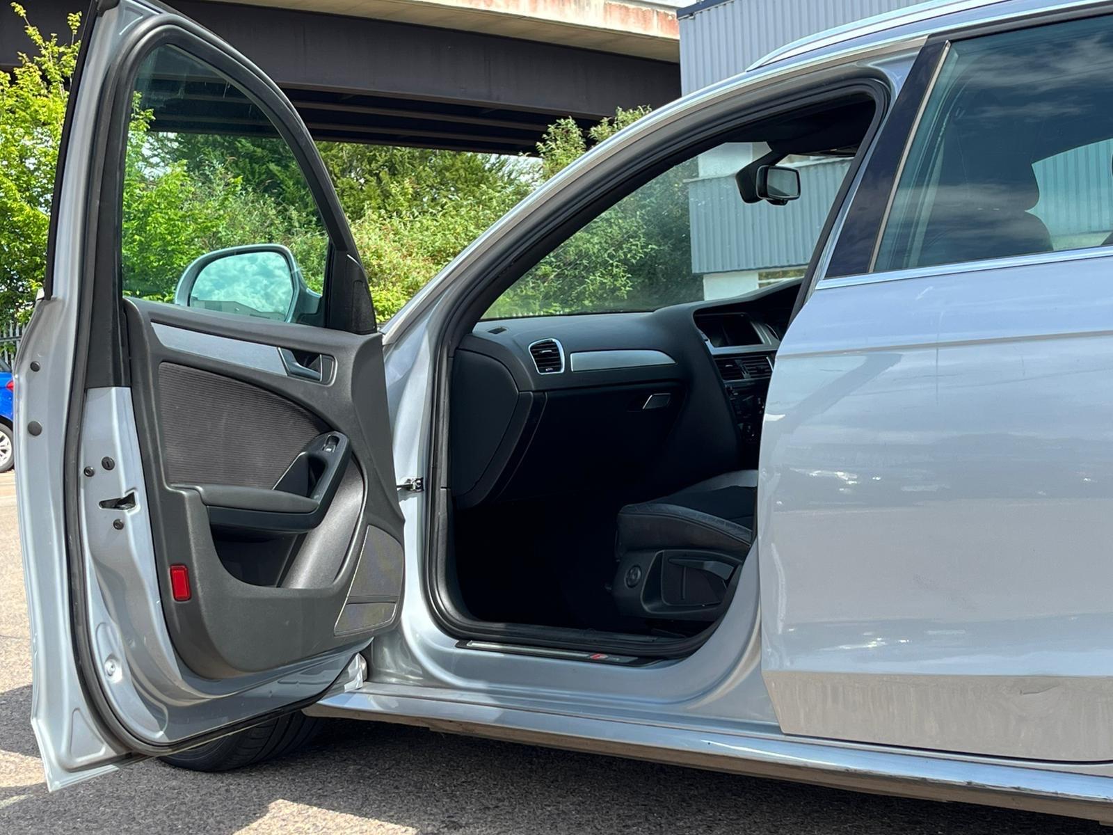 Audi A4 view 31