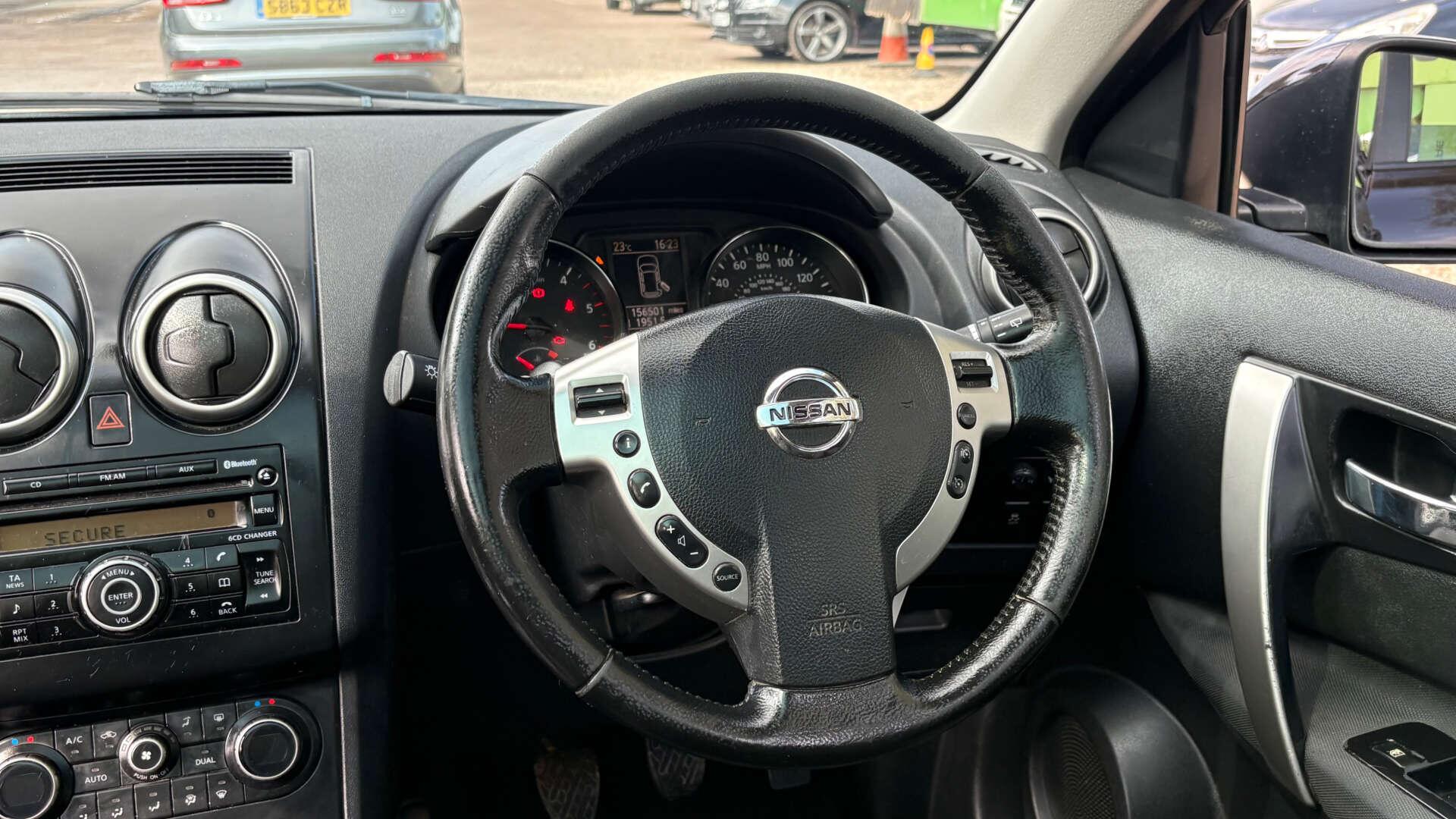 Nissan Qashqai+2 view 12