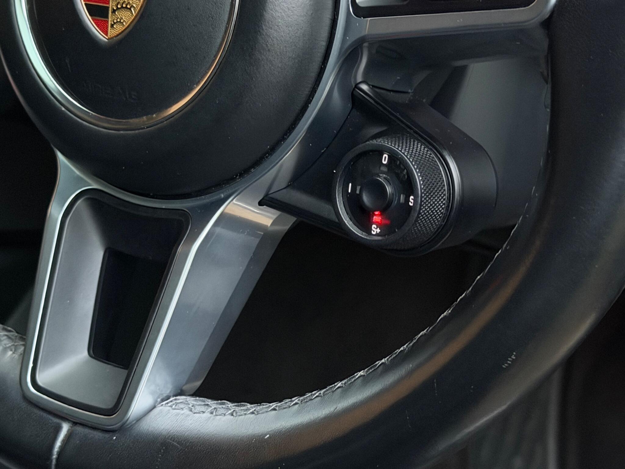 Porsche Cayenne view 65