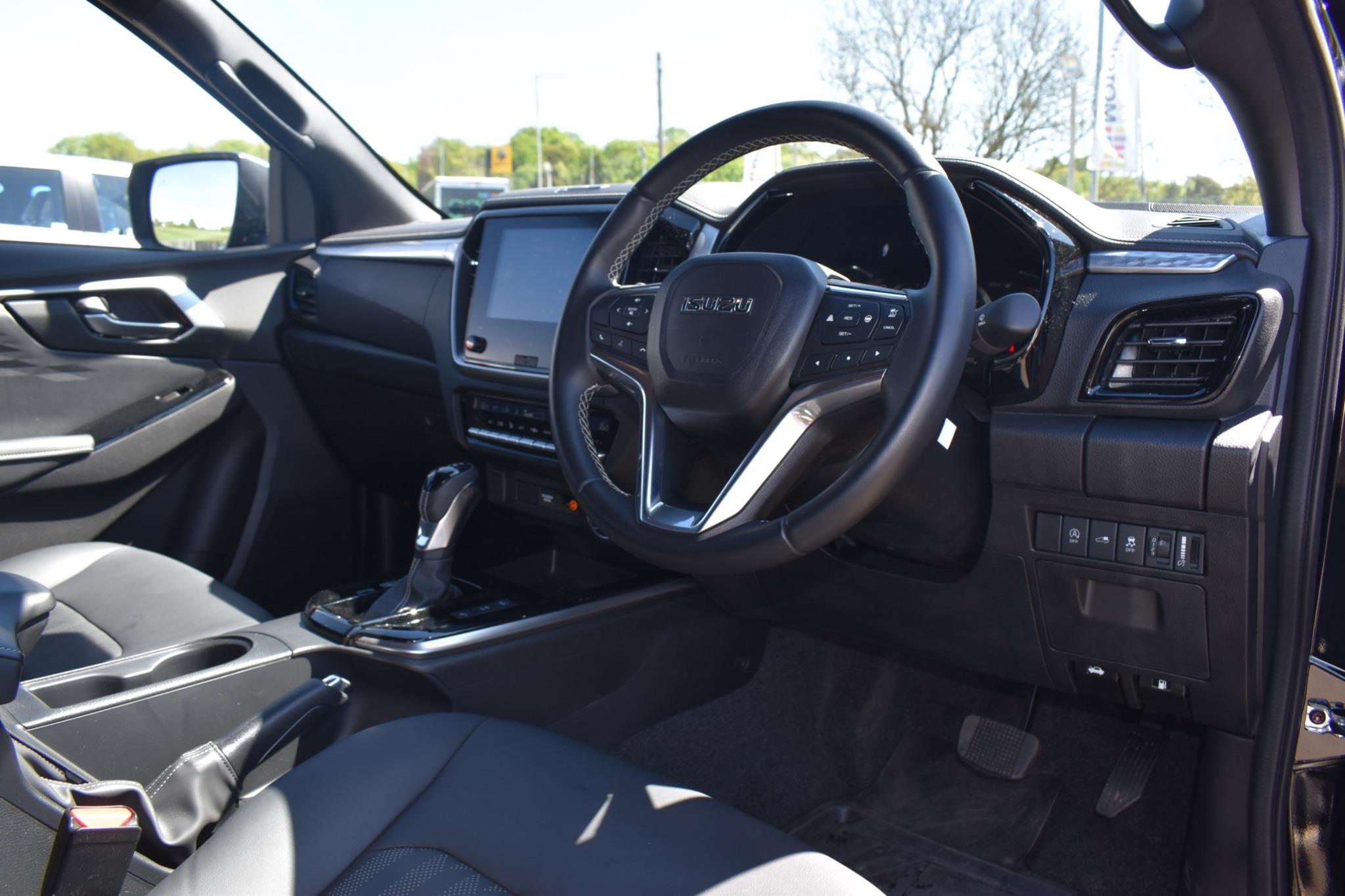 D-Max - 1.9 TD DL40 Auto 4WD Euro 6 (s/s) 4dr - Image 25
