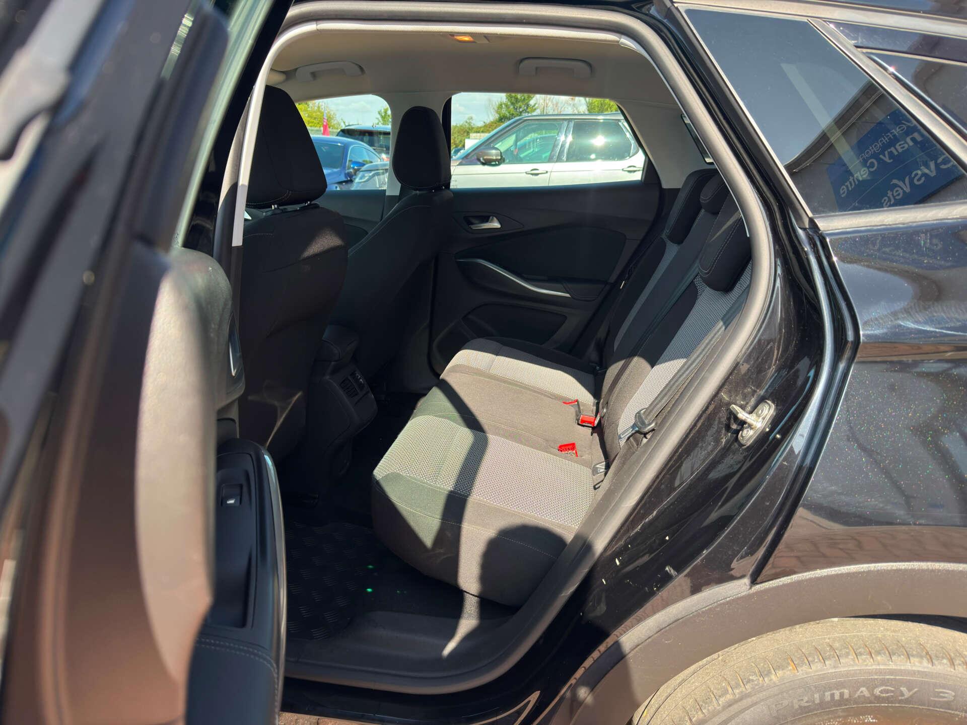 Vauxhall Grandland X view 38