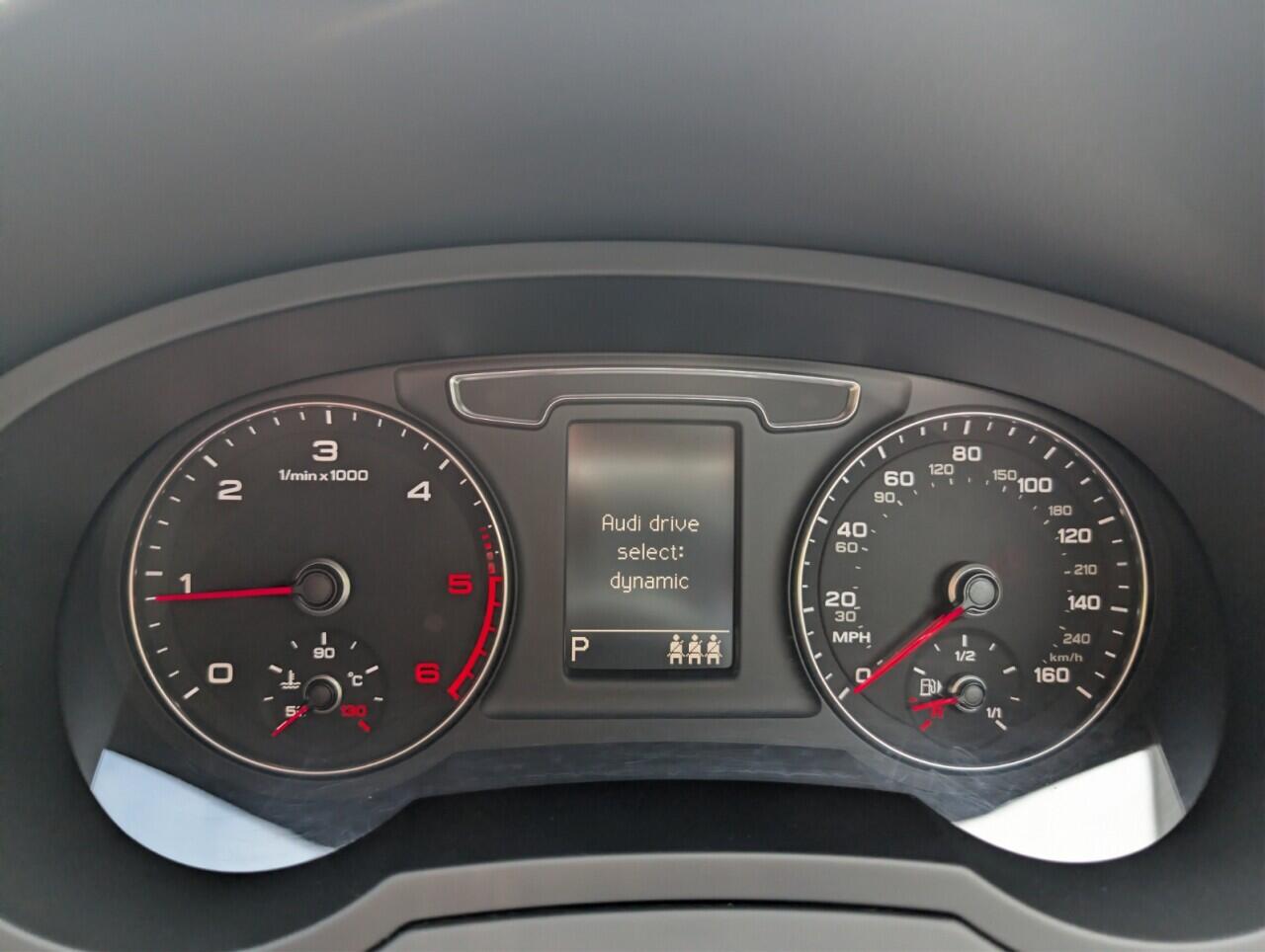 Audi Q3 view 47