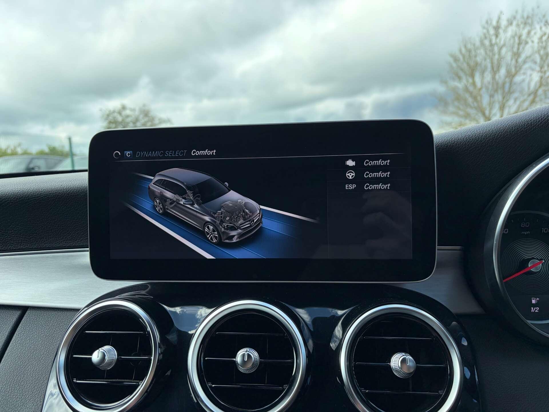 Mercedes-Benz C Class view 61